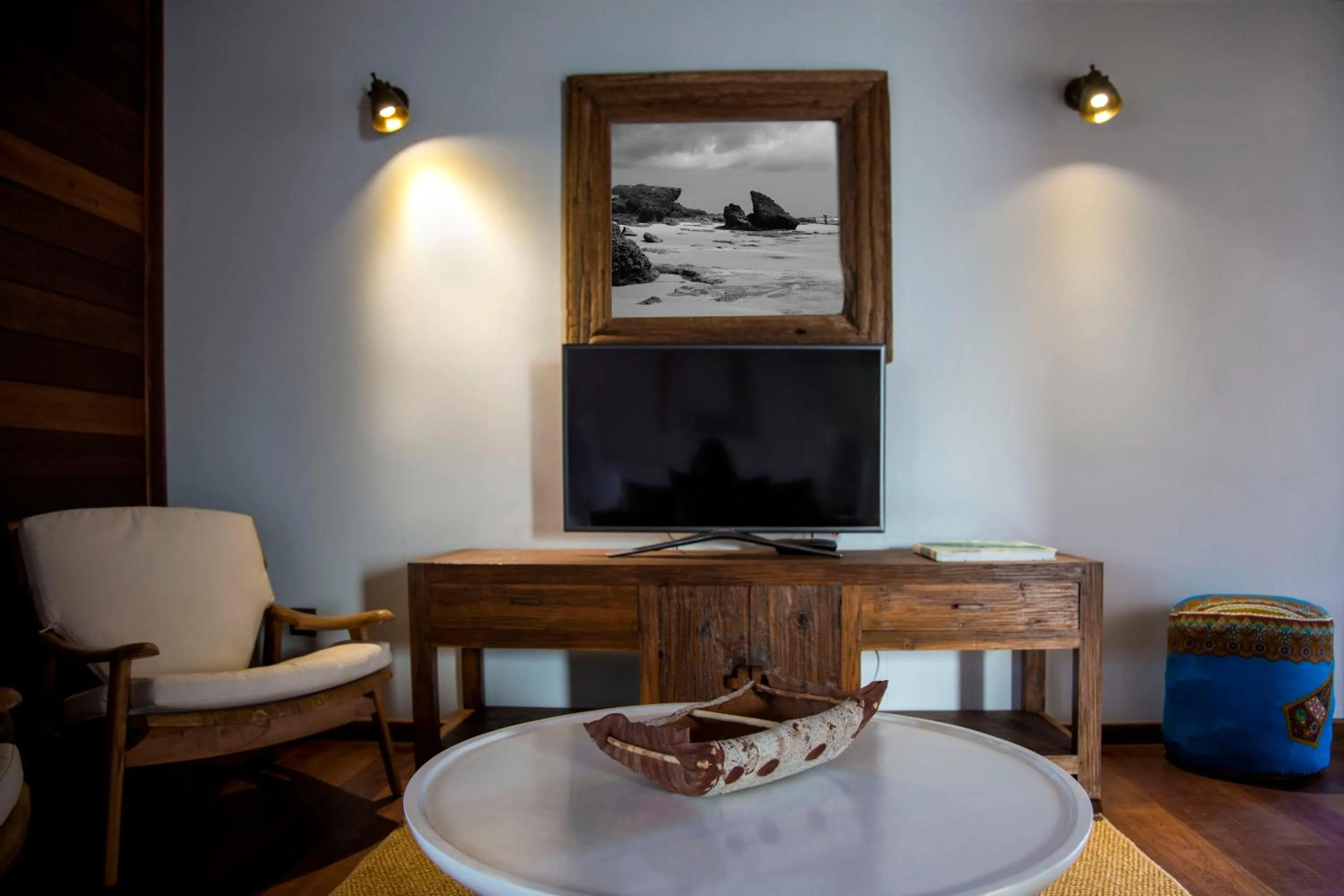 TV and multimedia in Sentidos Beach Retreat