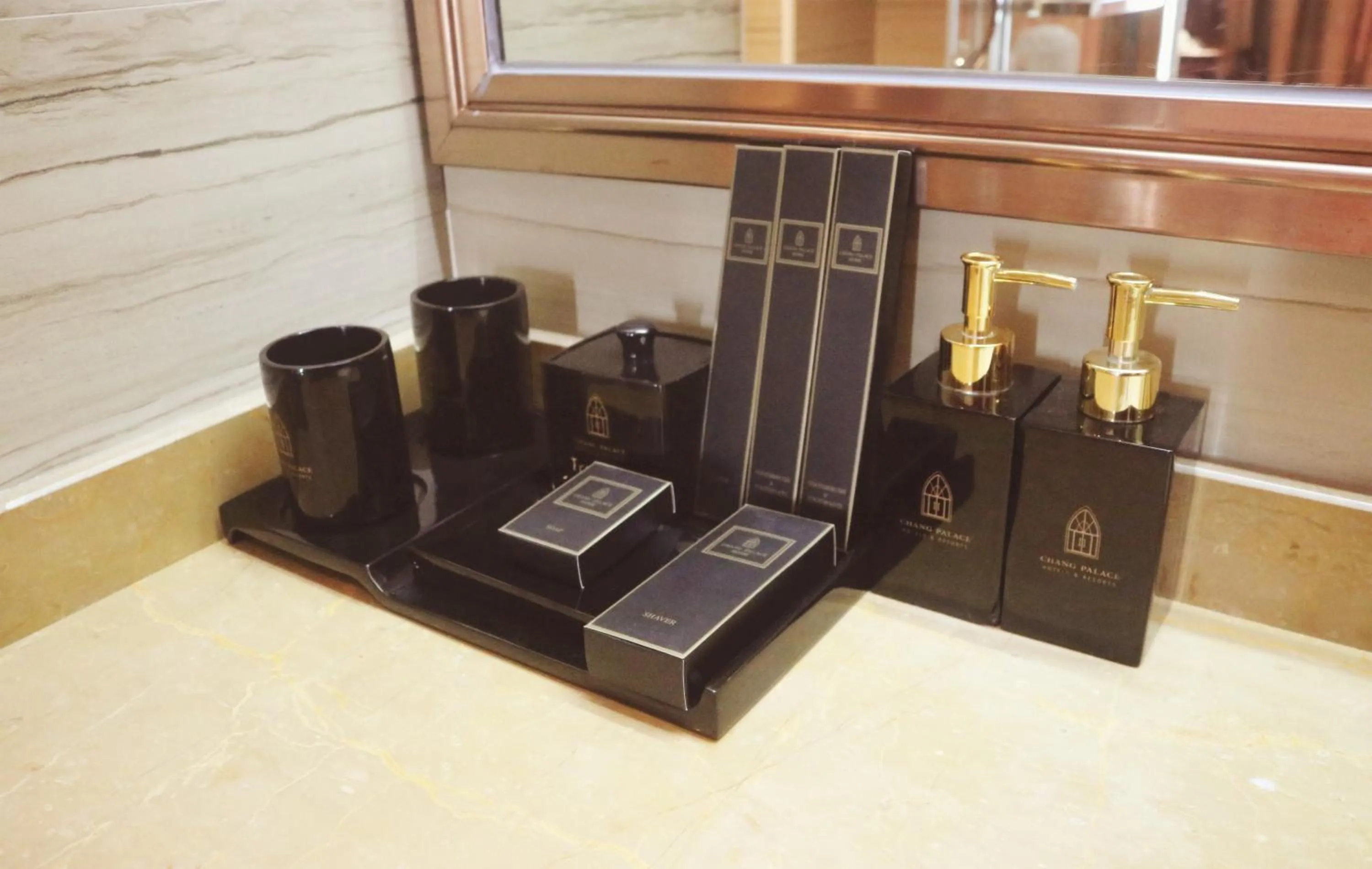 Toilet in Chang Palace Vientiane