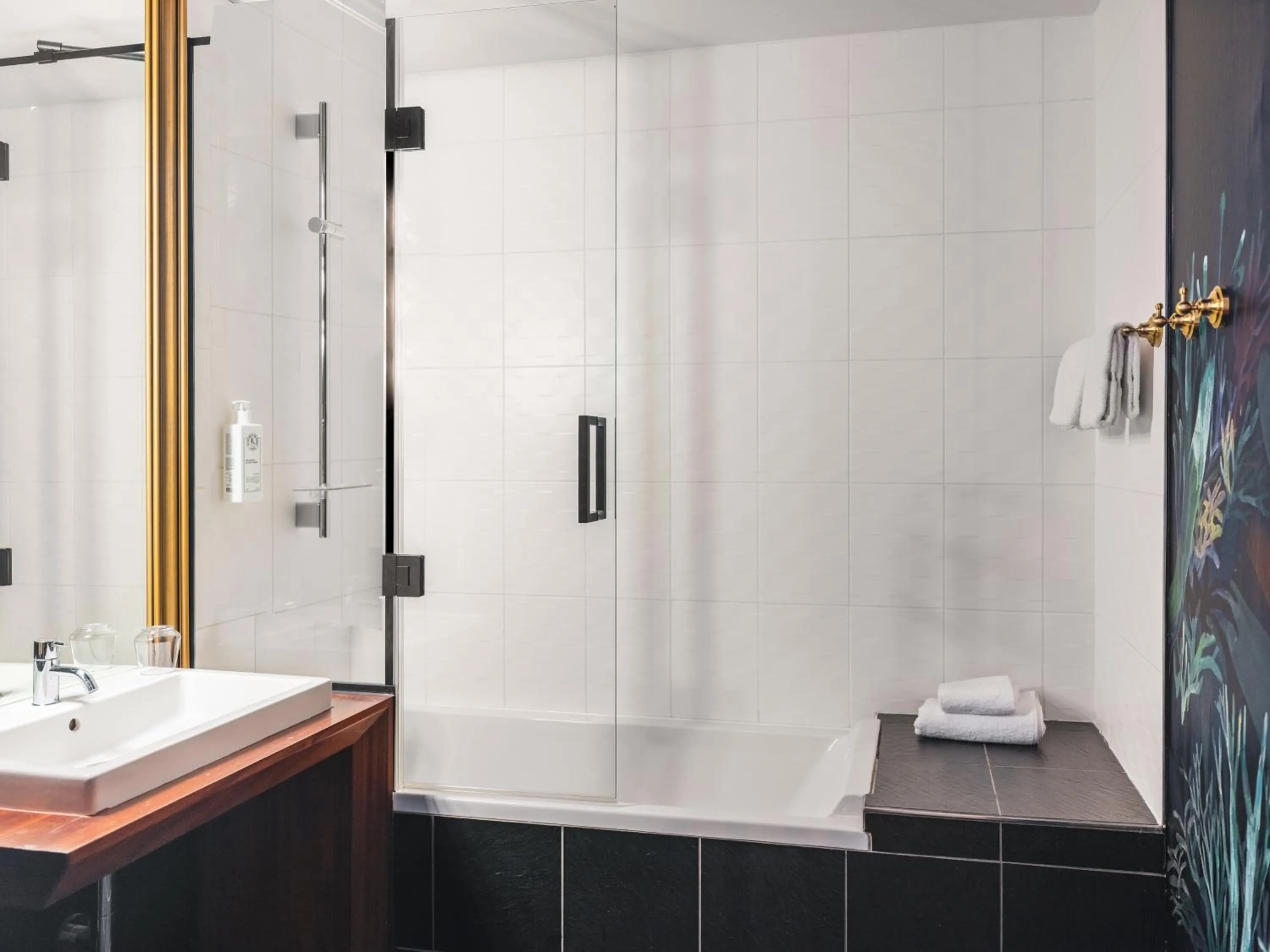 Bathroom in Hotel Amiral