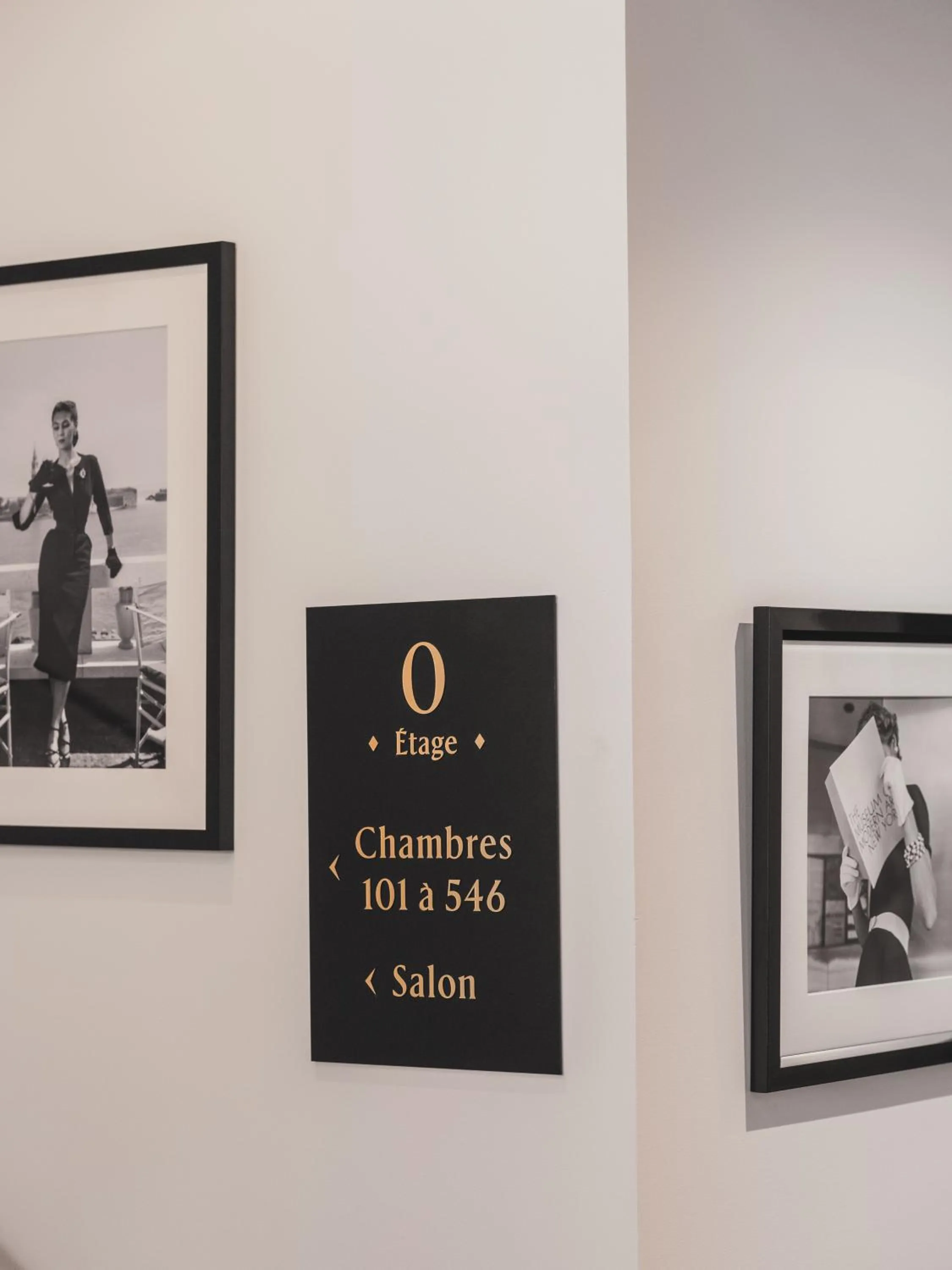 Decorative detail in Hotel Amiral