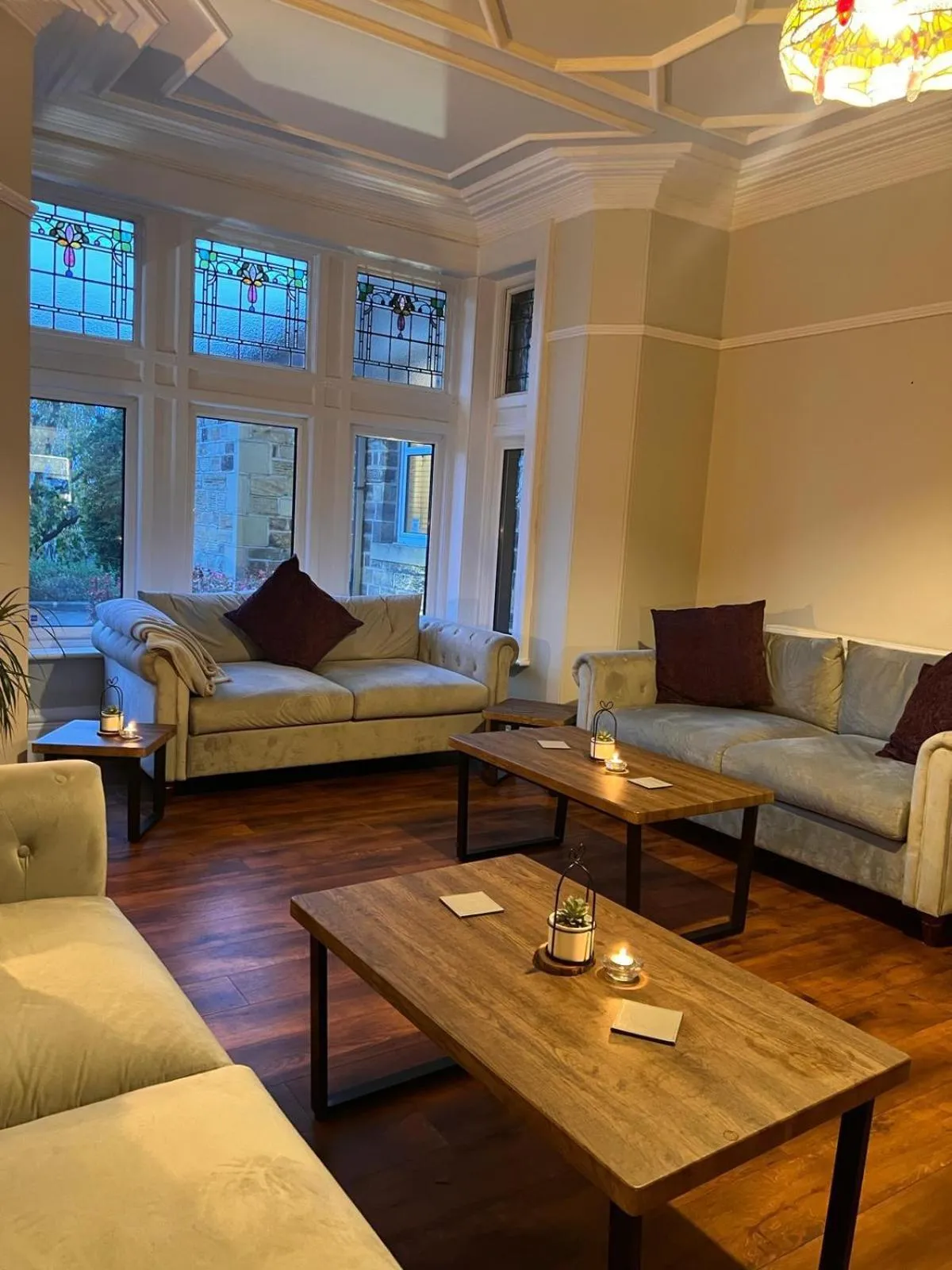 Seating area in Heath Cottage Hotel