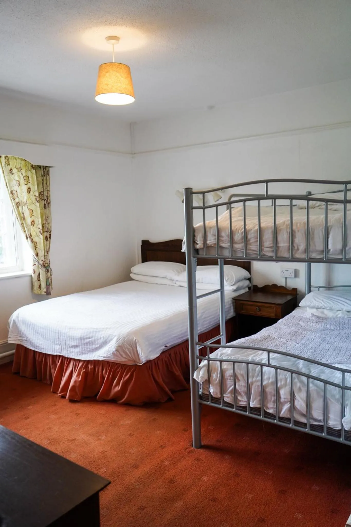 Bedroom, Bed in Fox & Hounds Hotel