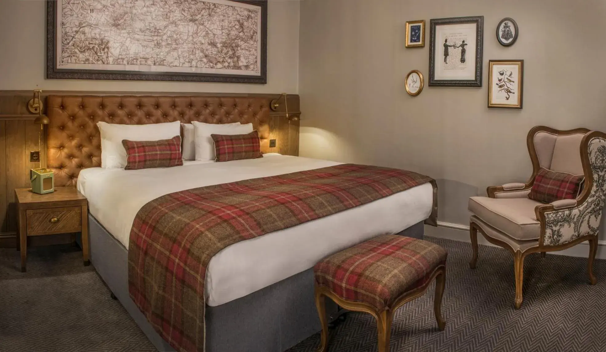 Deluxe Double Room in De Vere Wokefield Estate Deluxe Double Room in De Vere Wokefield Estate