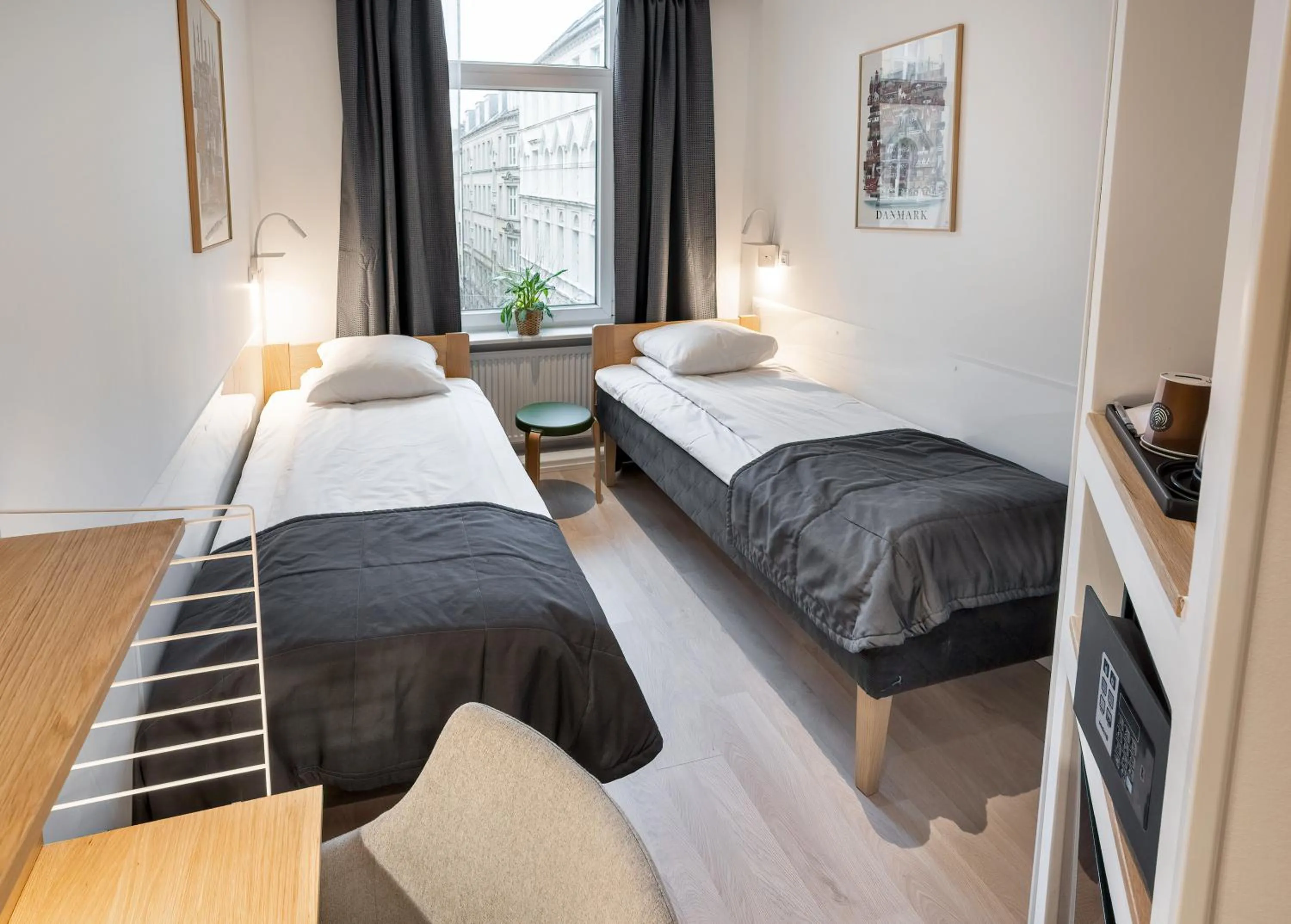 TV and multimedia, Bed in Go Hotel Ansgar