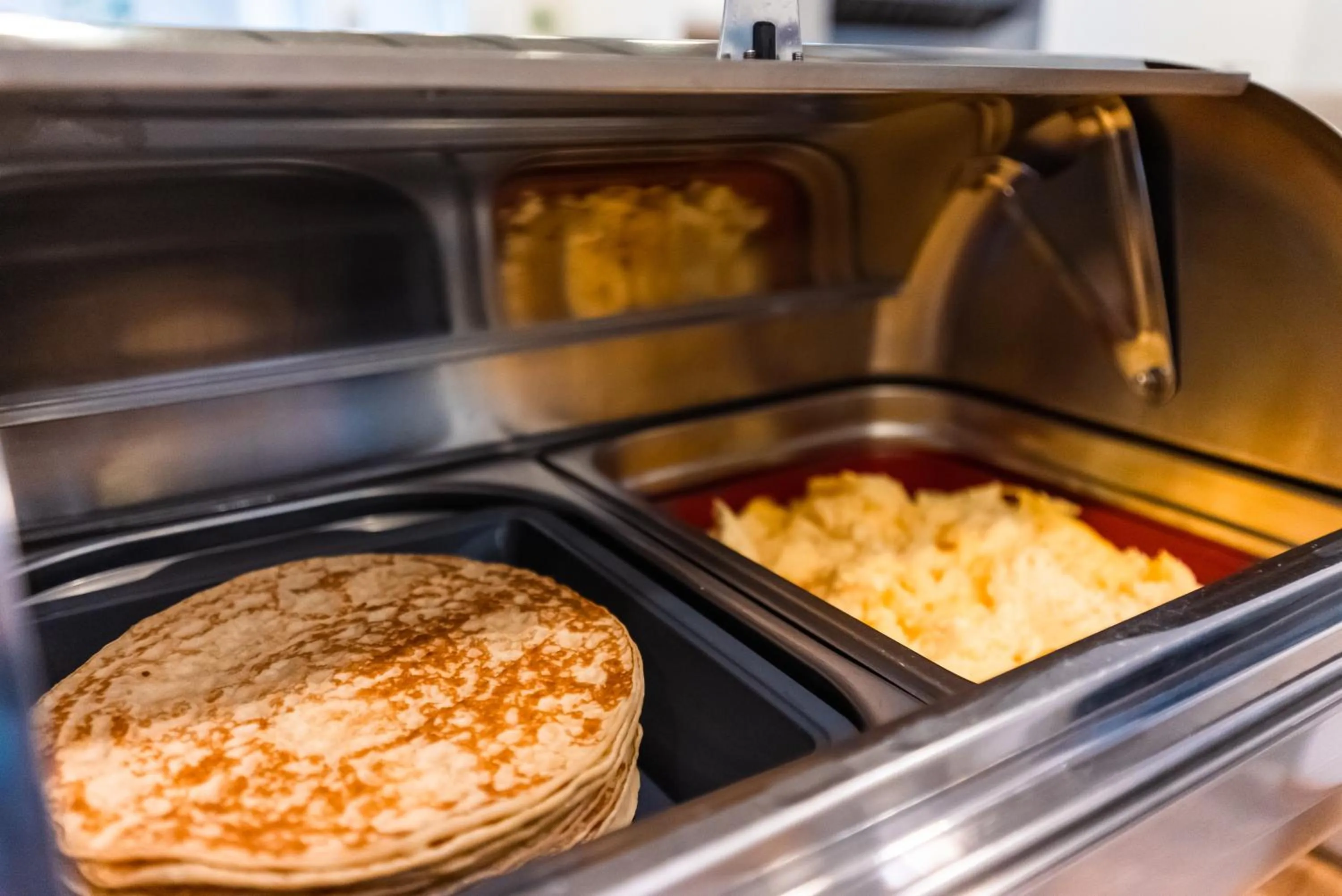 Food and drinks in Go Hotel Ansgar