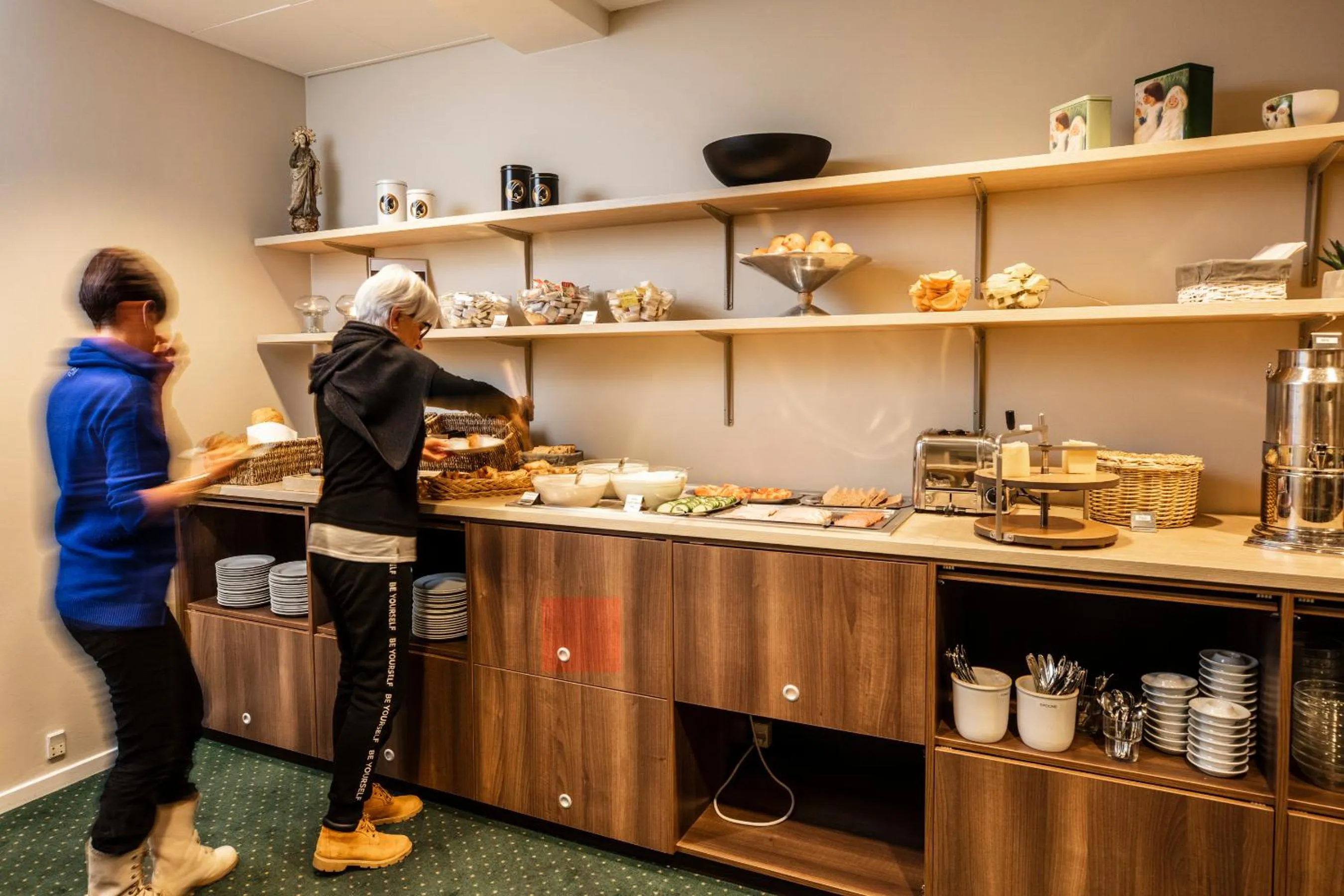 Guests in City Hotel Nebo