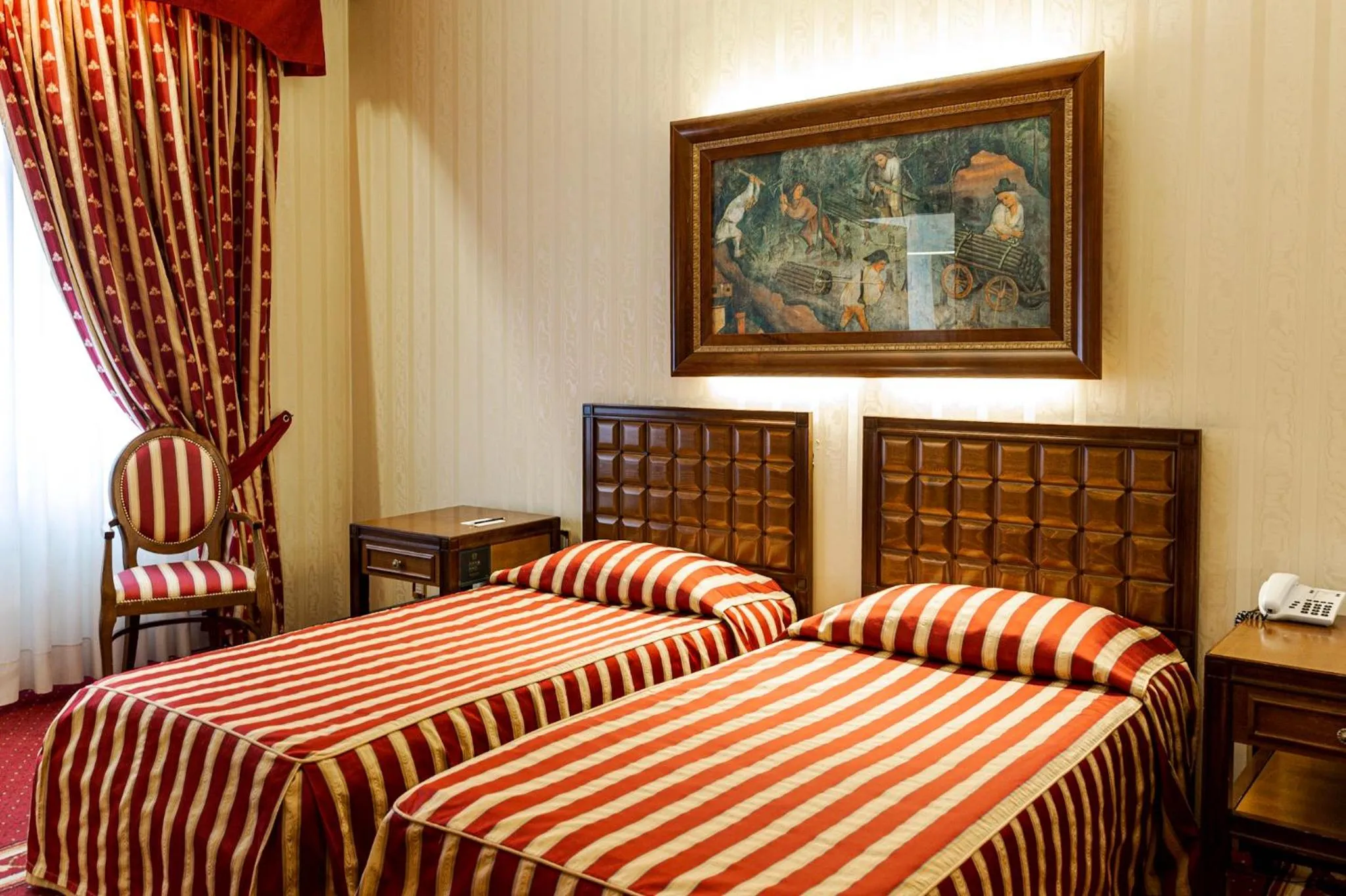 Photo of the whole room, Bed in Grand Hotel Trento