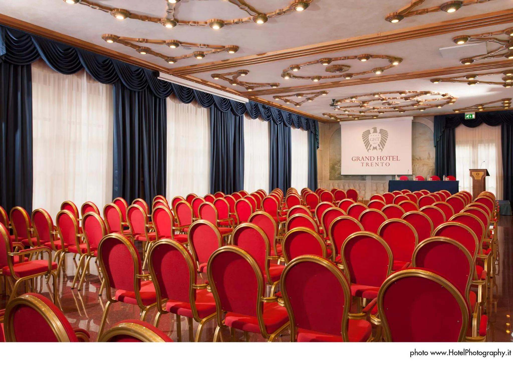 Business facilities in Grand Hotel Trento