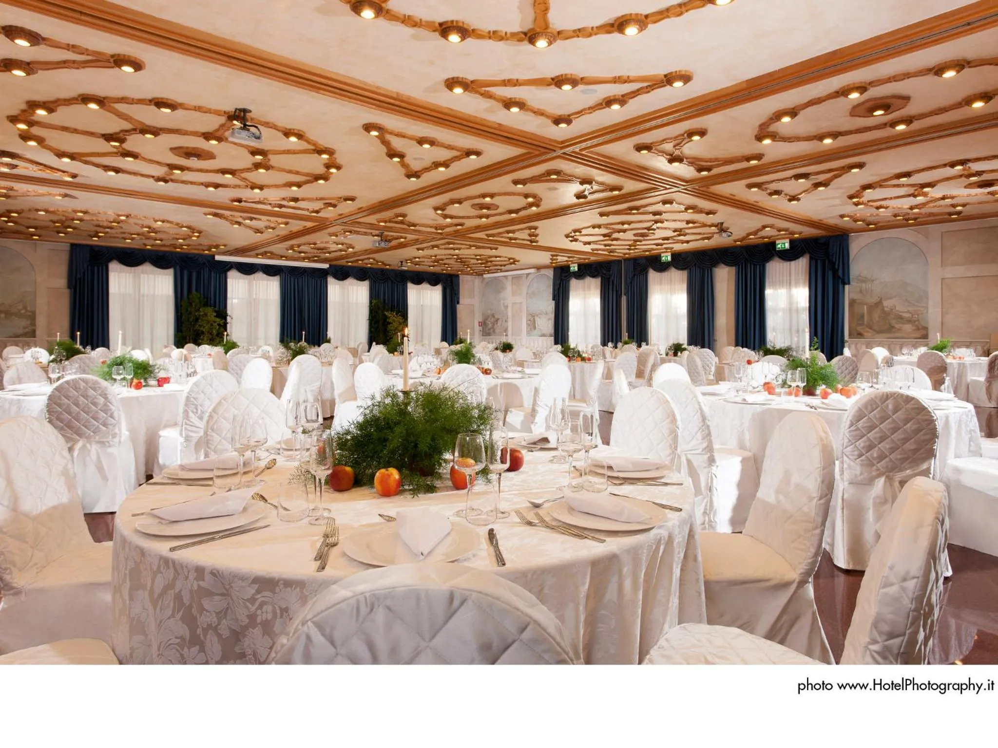 Restaurant/places to eat in Grand Hotel Trento