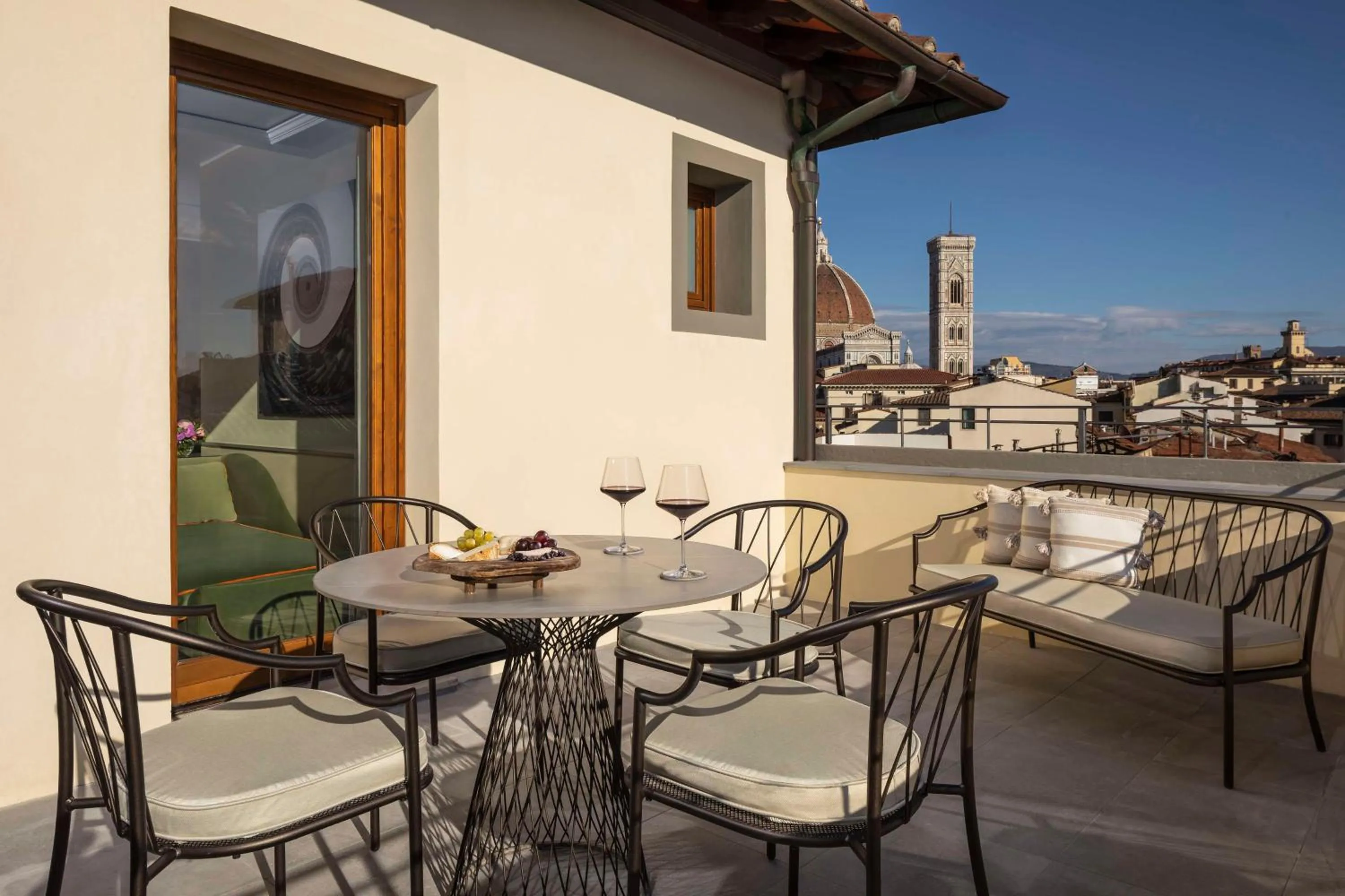 Photo of the whole room in Tivoli Palazzo Gaddi Firenze Hotel