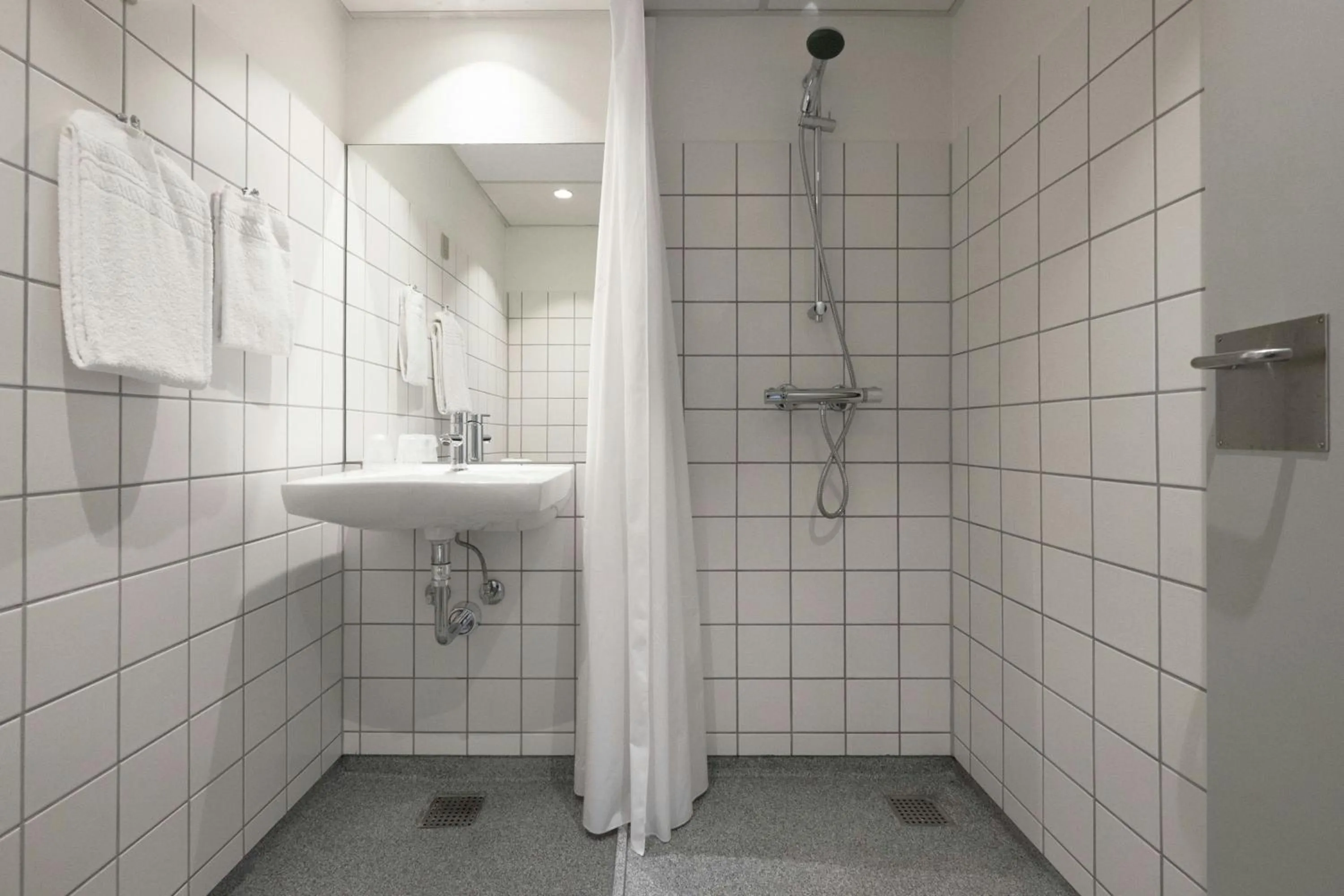 Bathroom in Four Points Flex by Sheraton Ishoj