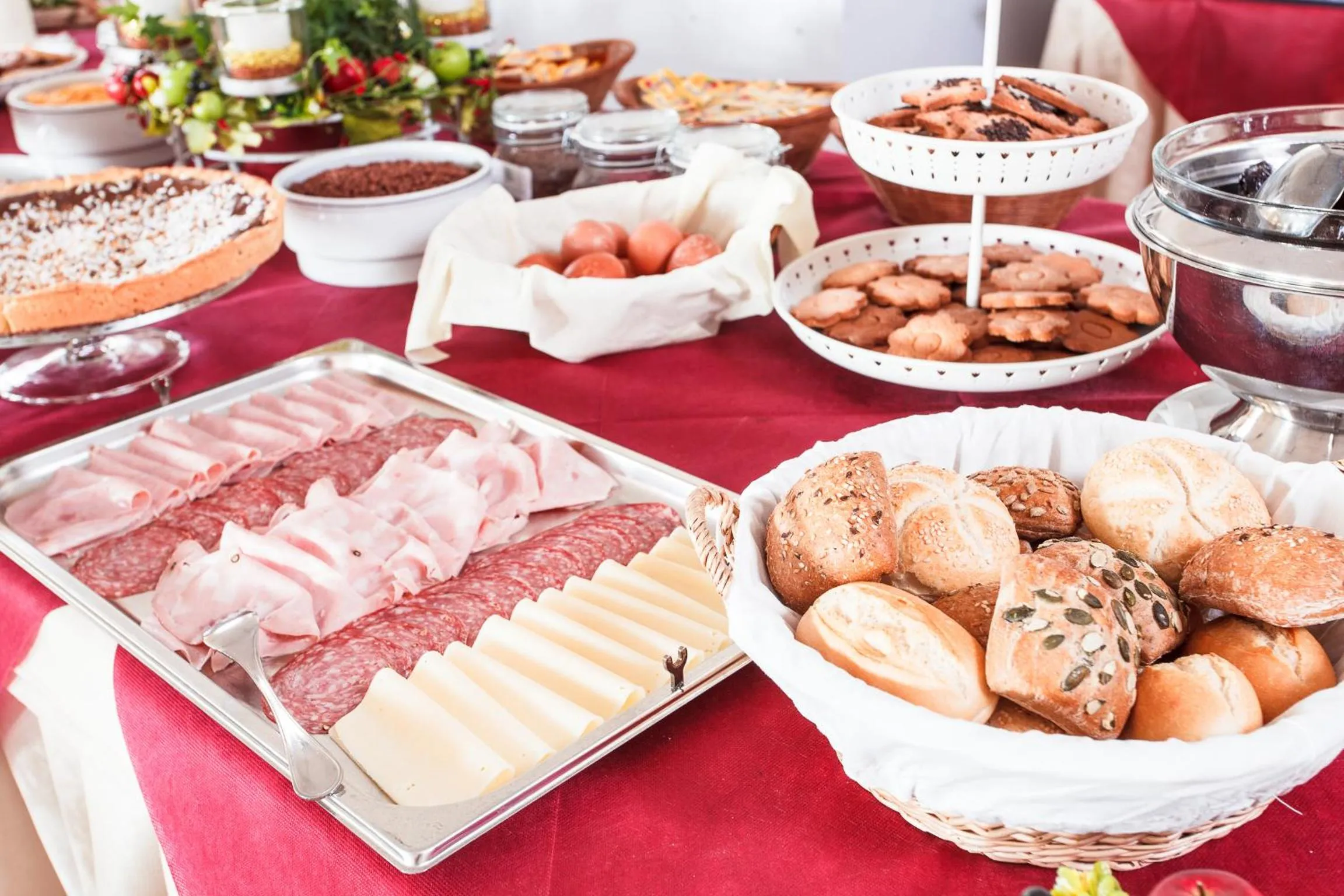 Buffet breakfast in Hotel San Pietro