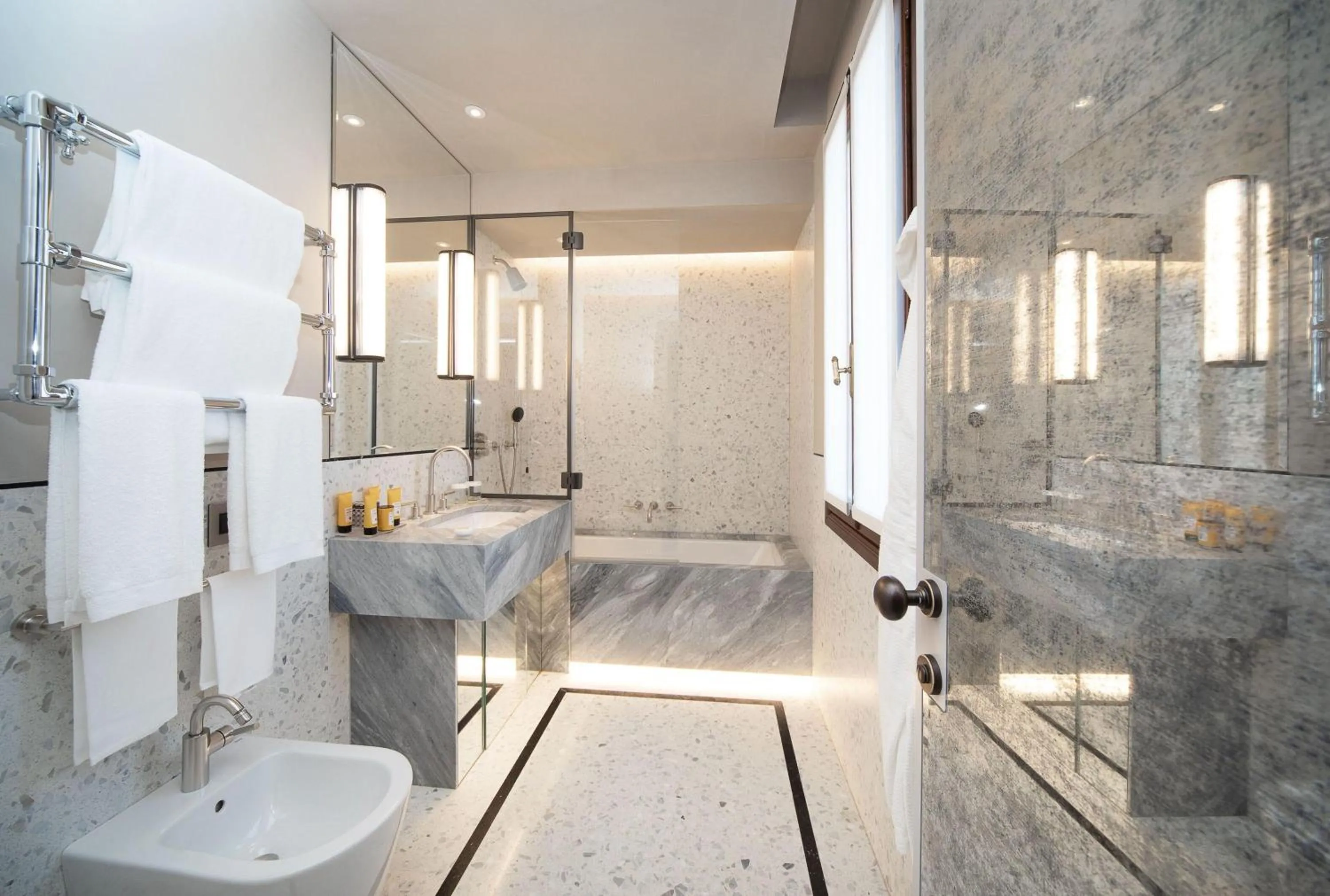 Bathroom in NH Collection Grand Hotel Palazzo Dei Dogi