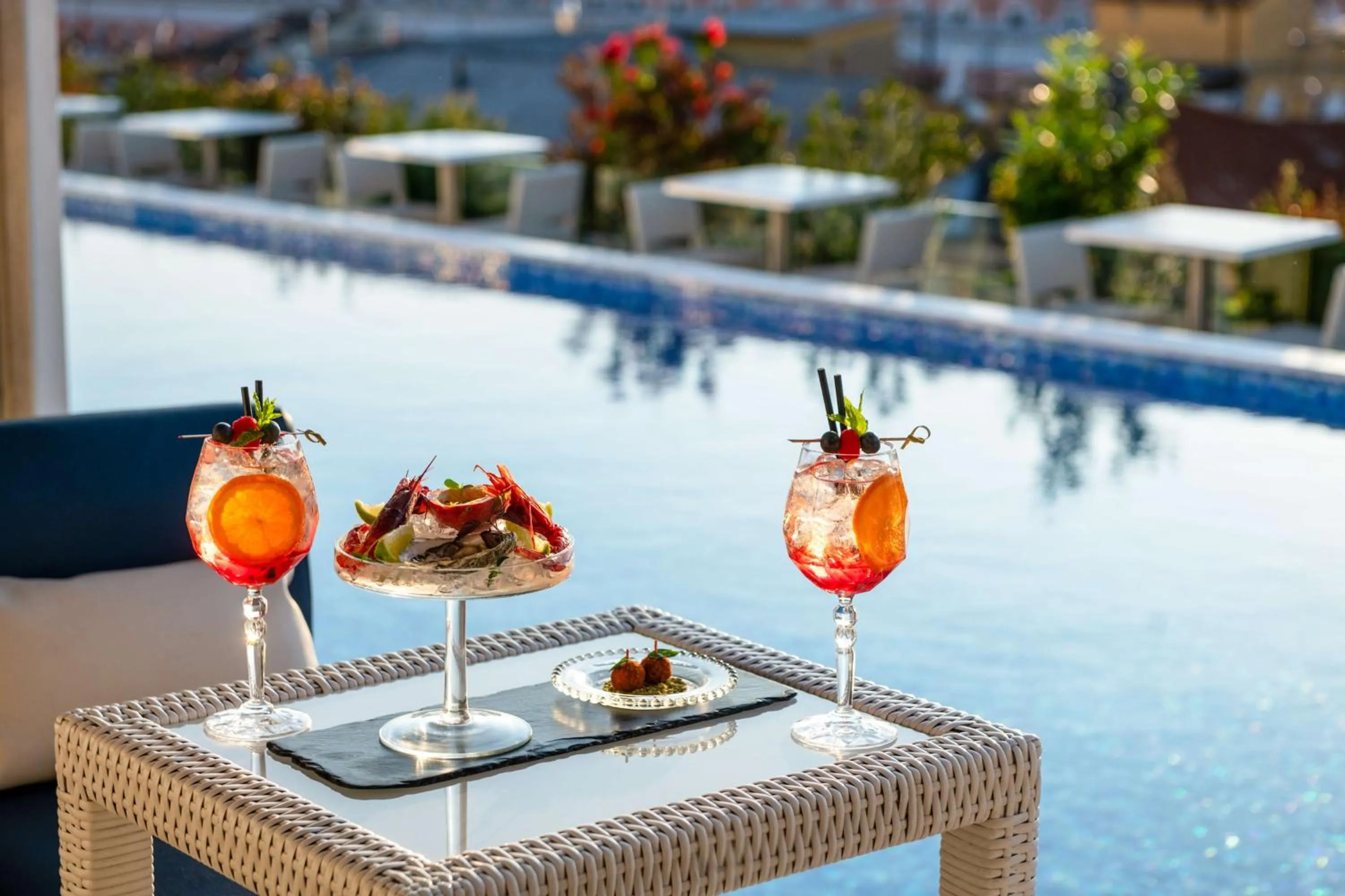 Patio in Anantara Palazzo Naiadi Rome Hotel - A Leading Hotel of the World