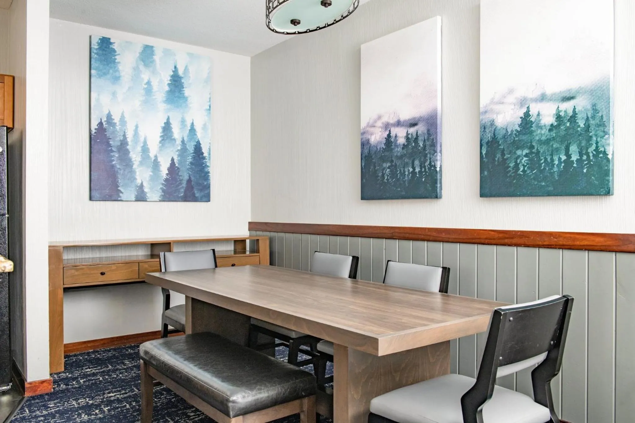 Restaurant/places to eat in Club Wyndham Glacier Canyon