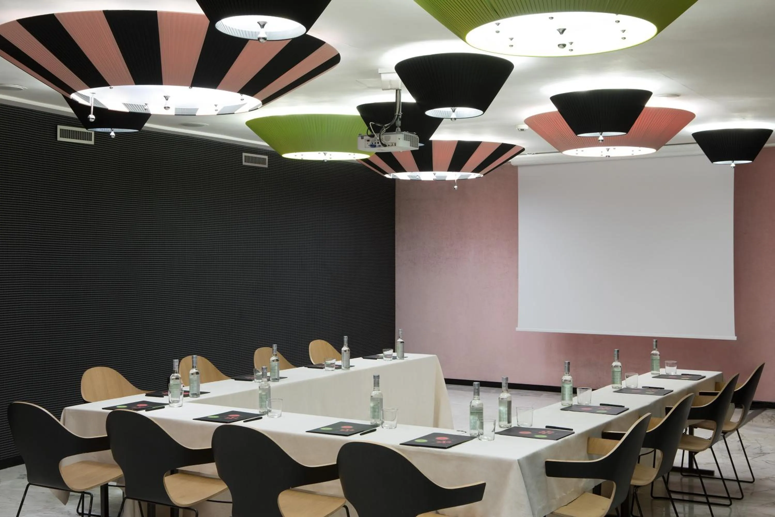 Business facilities in Grand Hotel Palace Rome