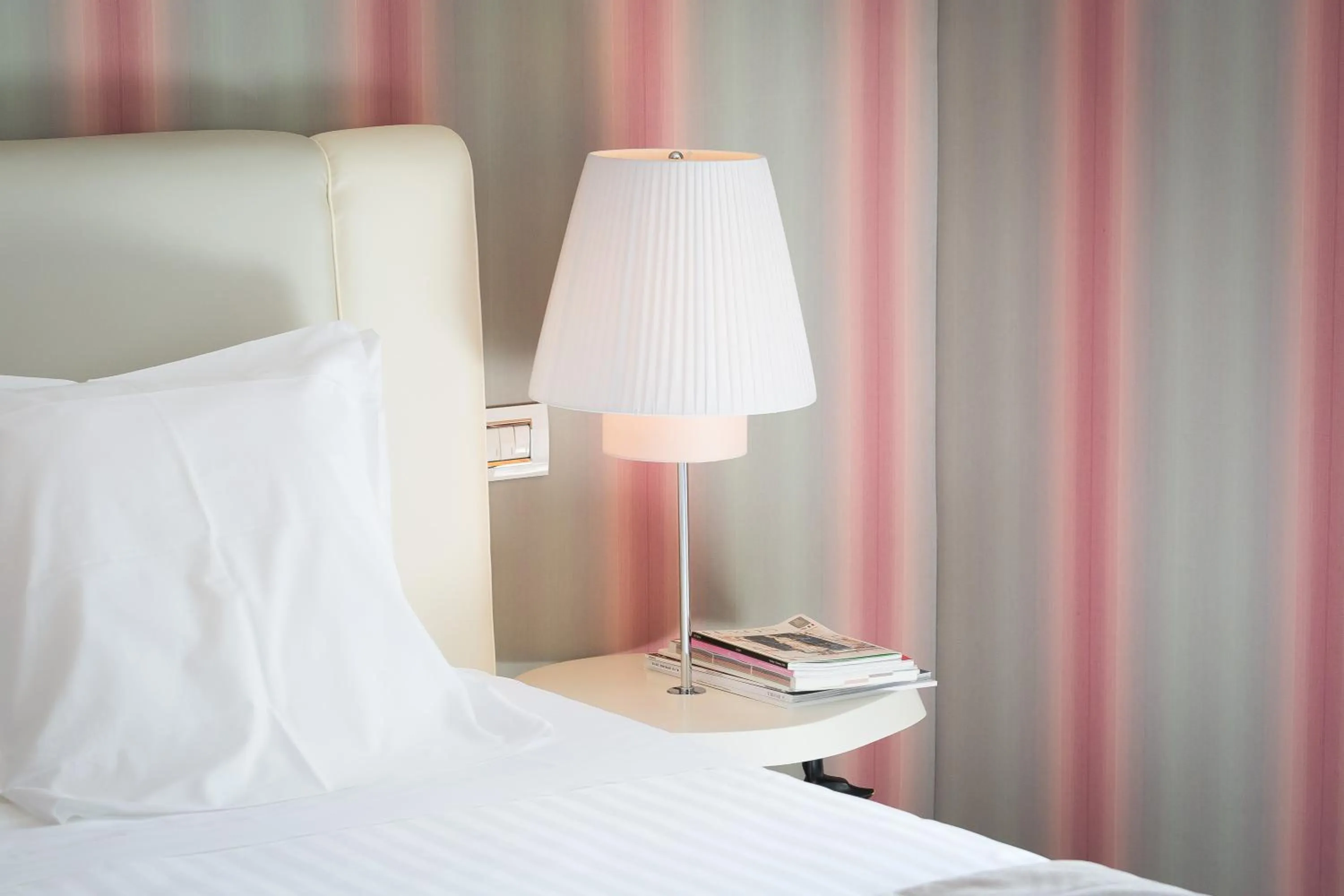 Bedroom, Bed in Grand Hotel Palace Rome