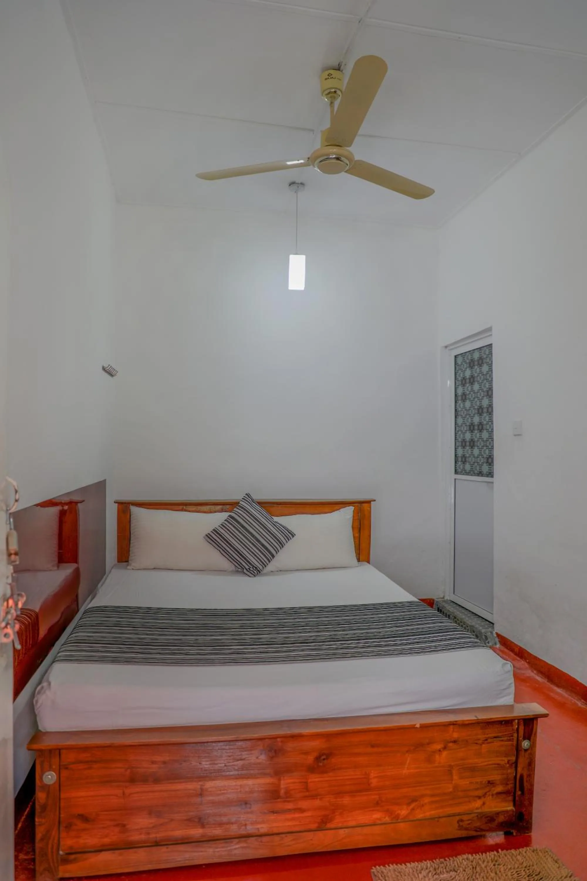 Bed in Bon Voyaage Tourist Inn