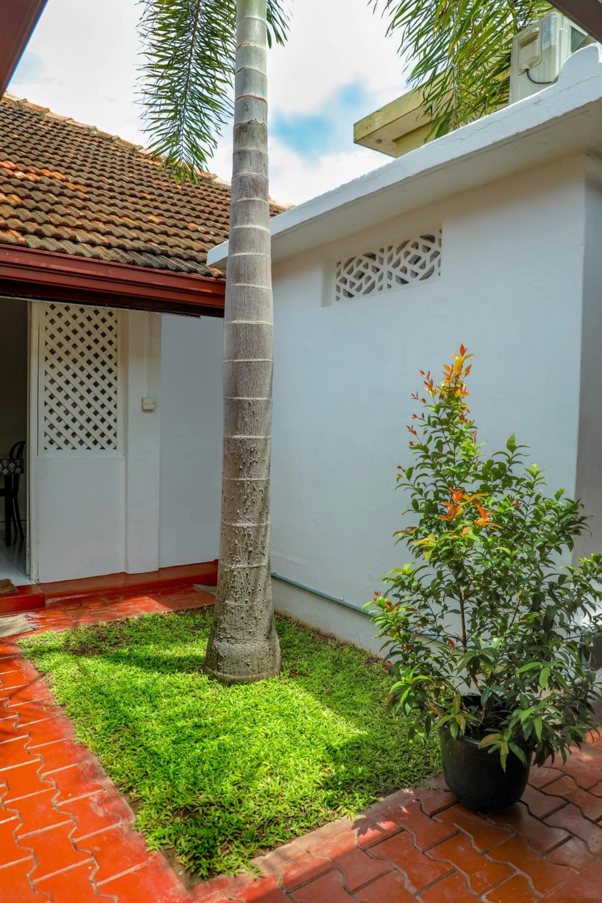 Bon Voyaage Tourist Inn