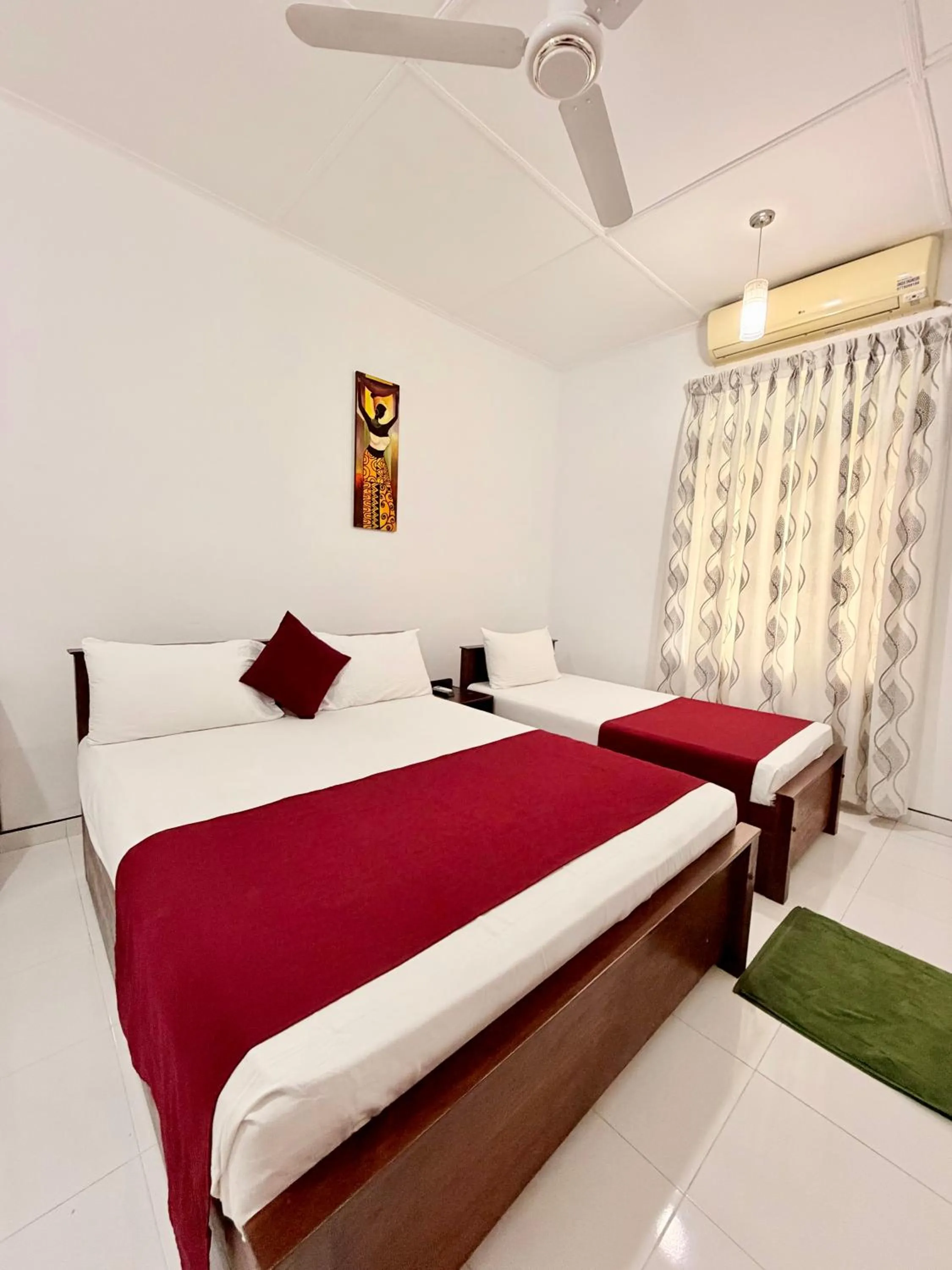 Bedroom, Bed in Bon Voyaage Tourist Inn