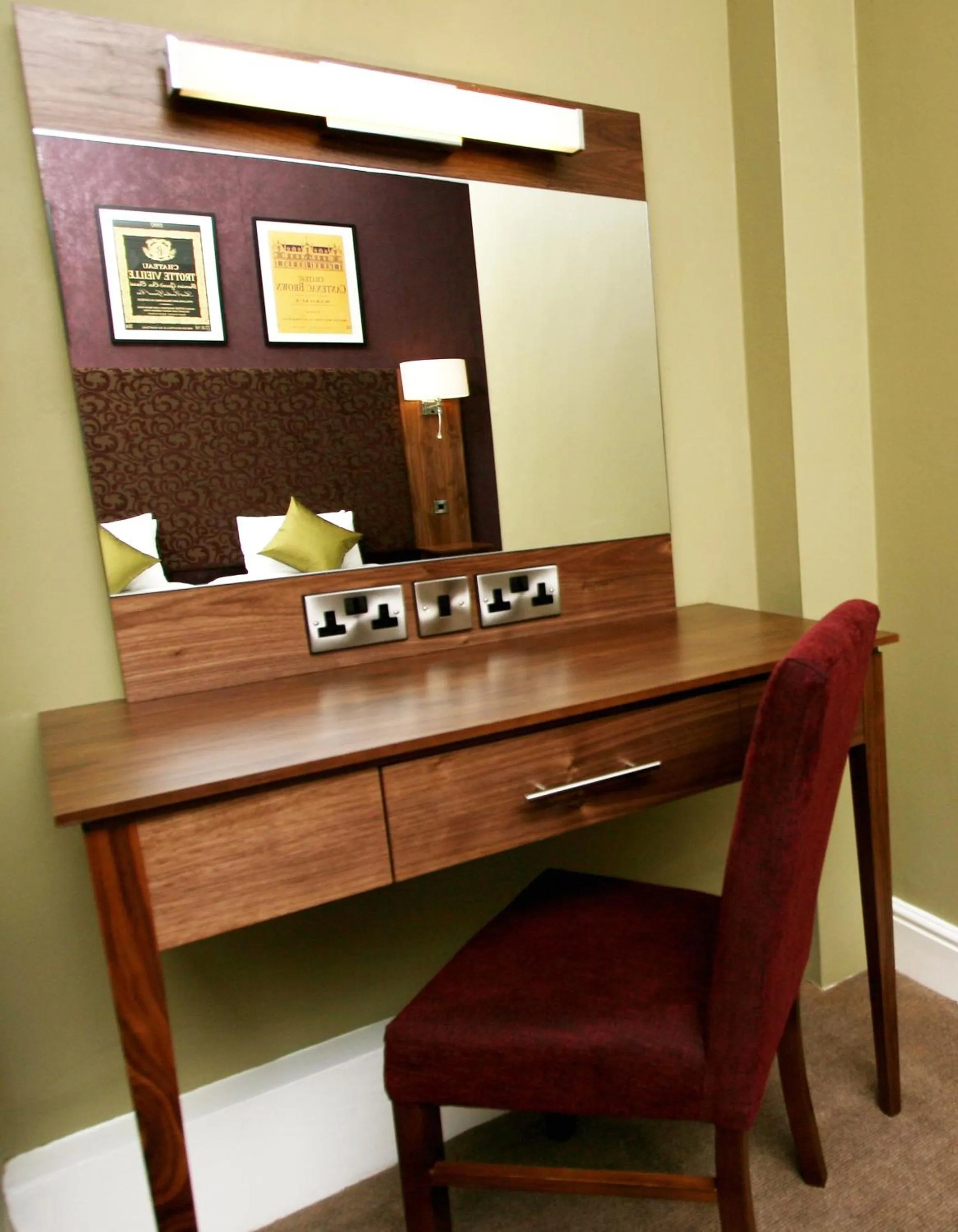 Seating area in Derby Midland Hotel, BW Signature Collection