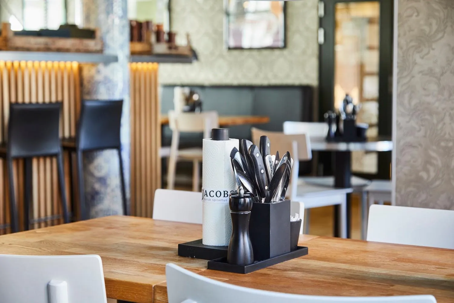 Restaurant/places to eat in Best Western ToRVEhallerne