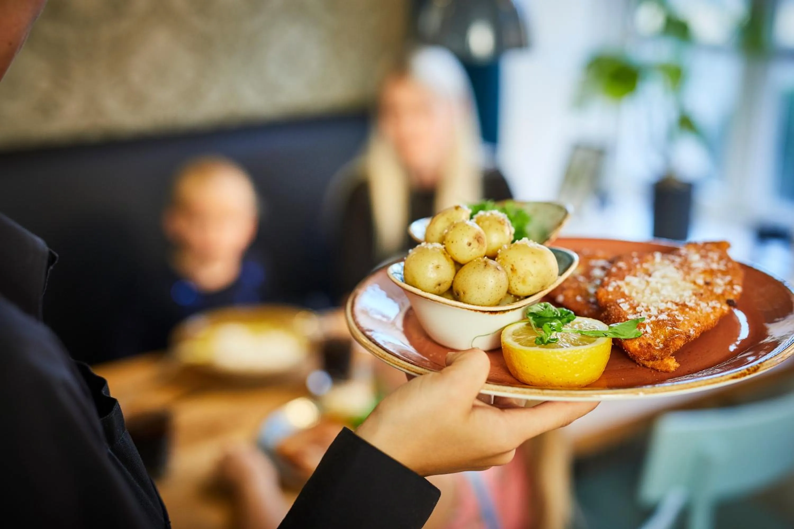 Restaurant/places to eat in Best Western ToRVEhallerne