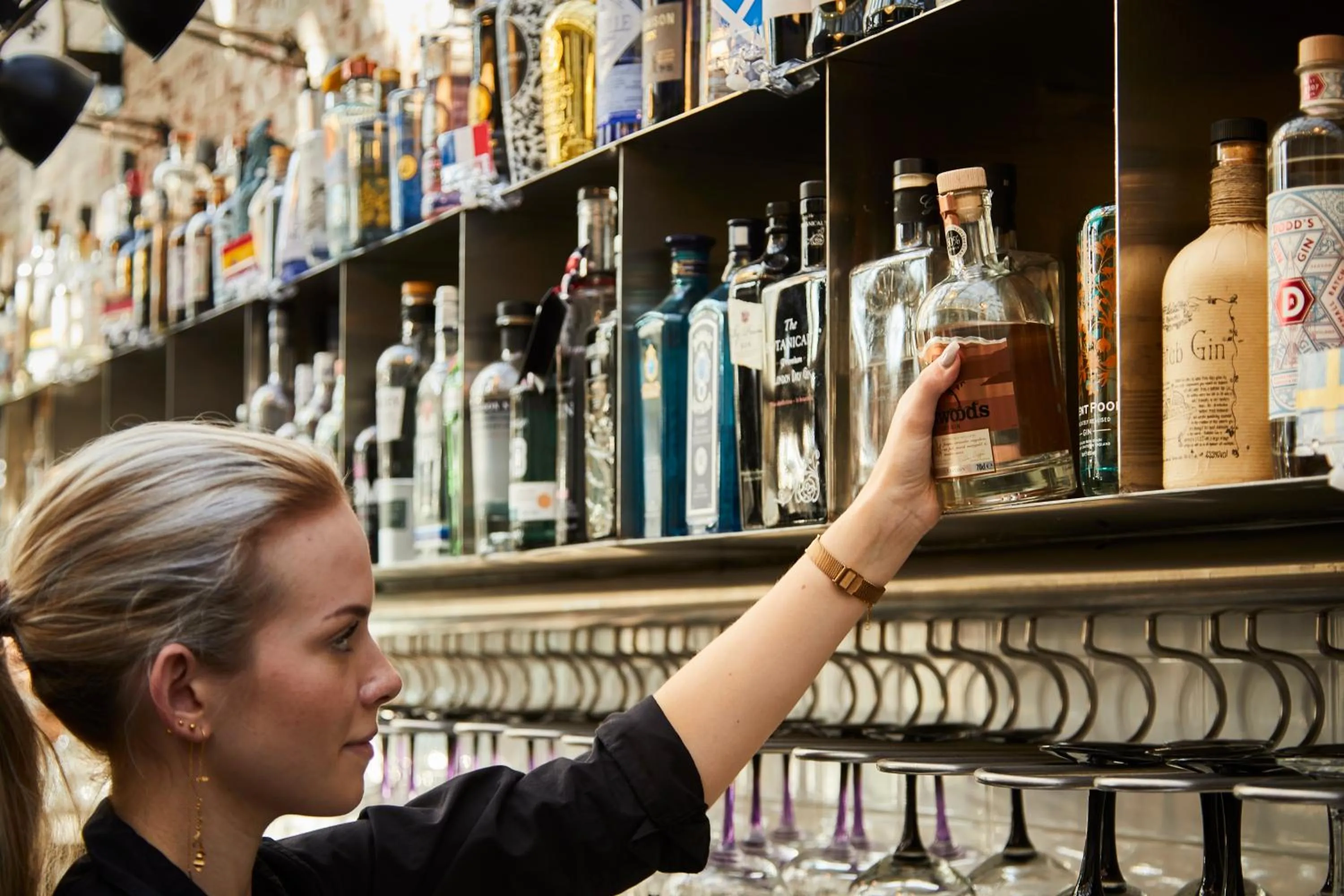 Lounge or bar in Best Western ToRVEhallerne