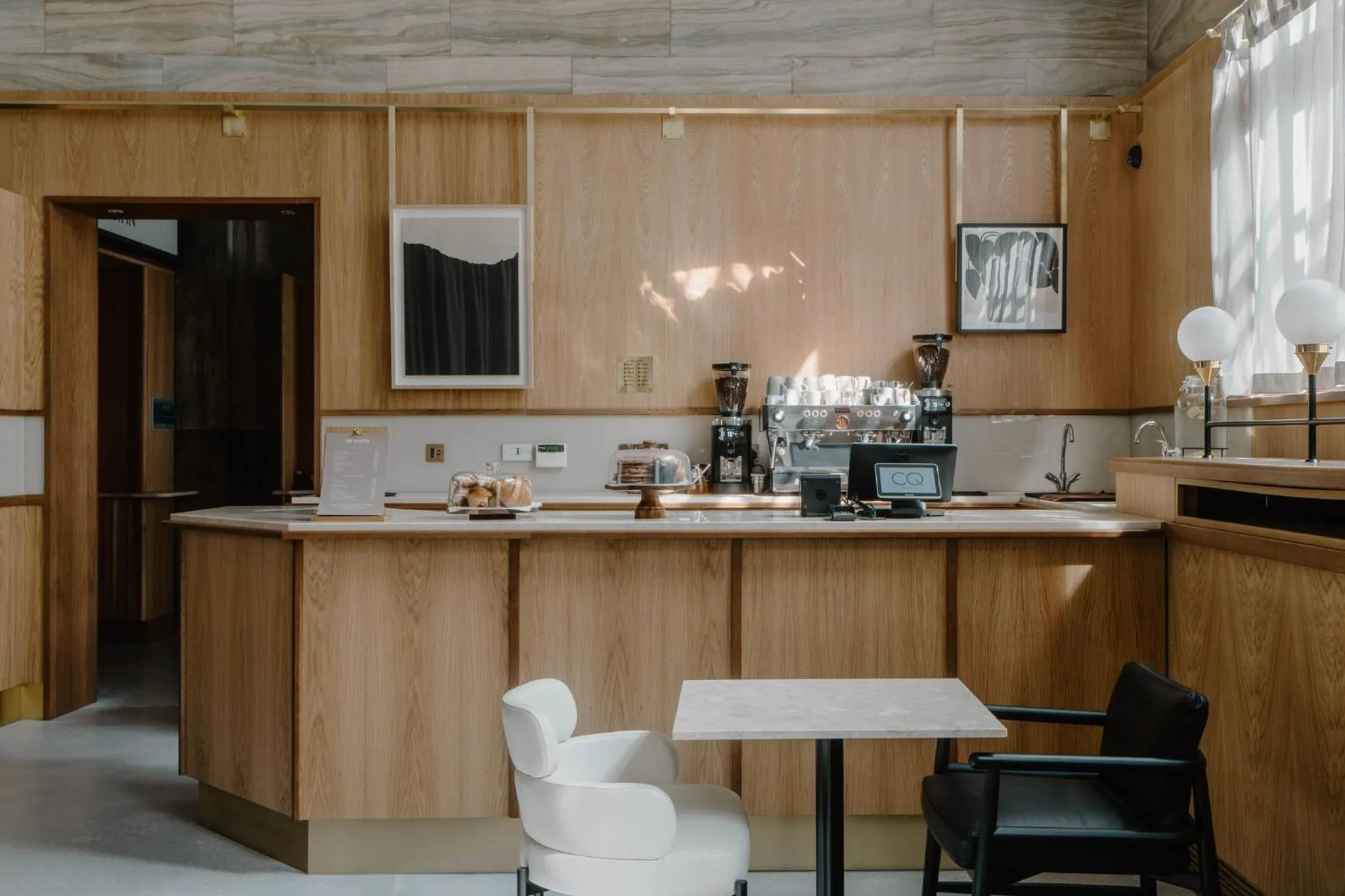 Lounge or bar in Club Quarters Hotel London City, London