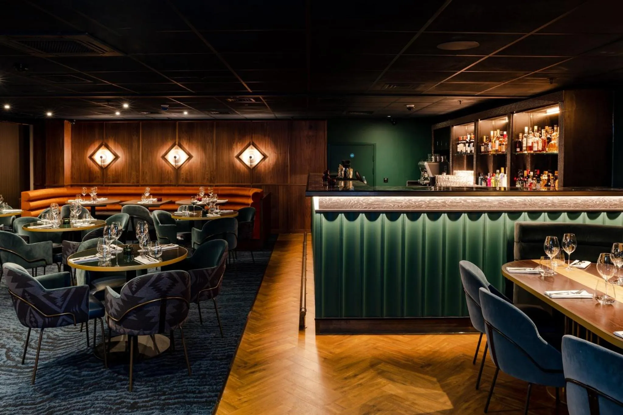 Restaurant/places to eat in Club Quarters Hotel London City, London