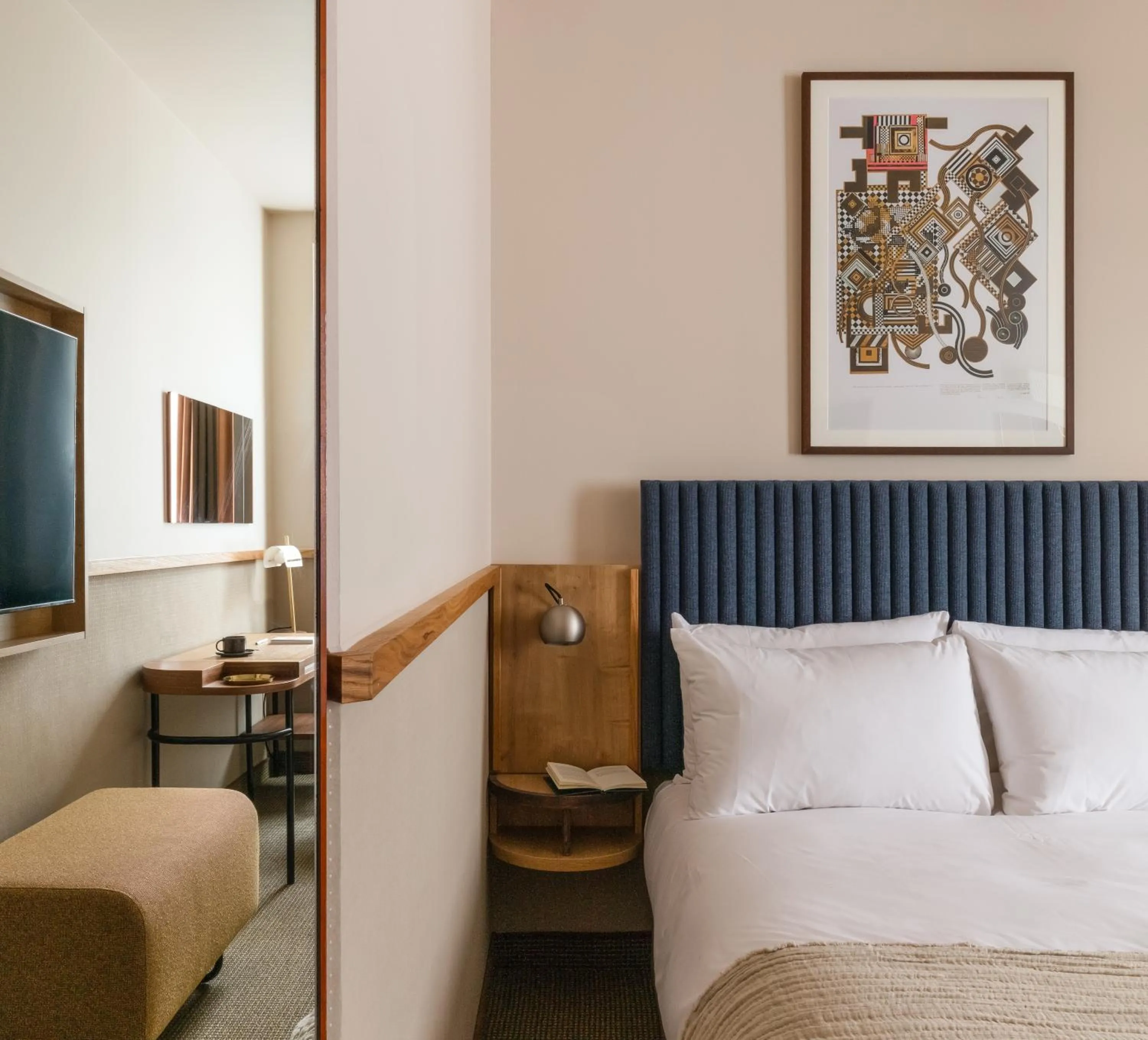 Bedroom, Bed in Club Quarters Hotel London City, London