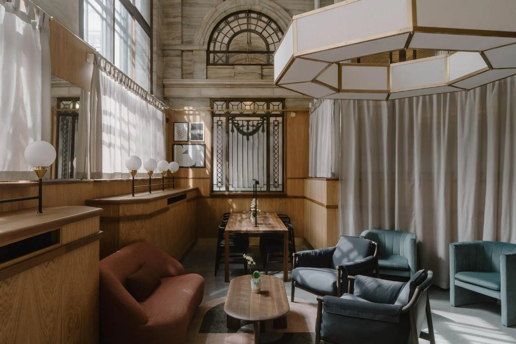 Lounge or bar in Club Quarters Hotel London City, London