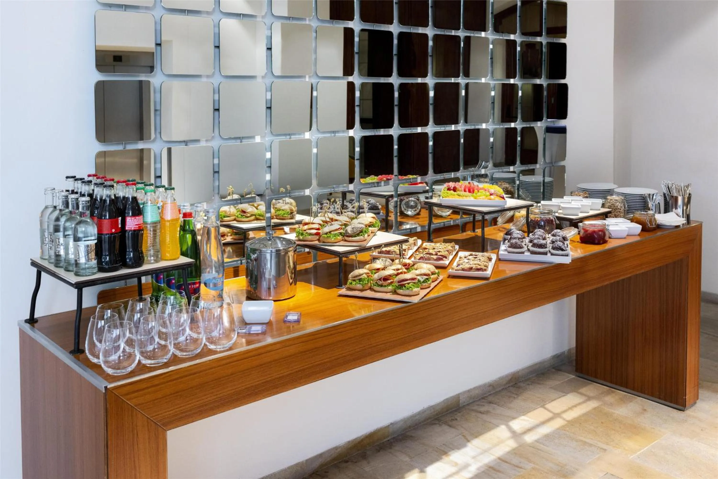 Restaurant/places to eat in NH Collection Prague Carlo IV