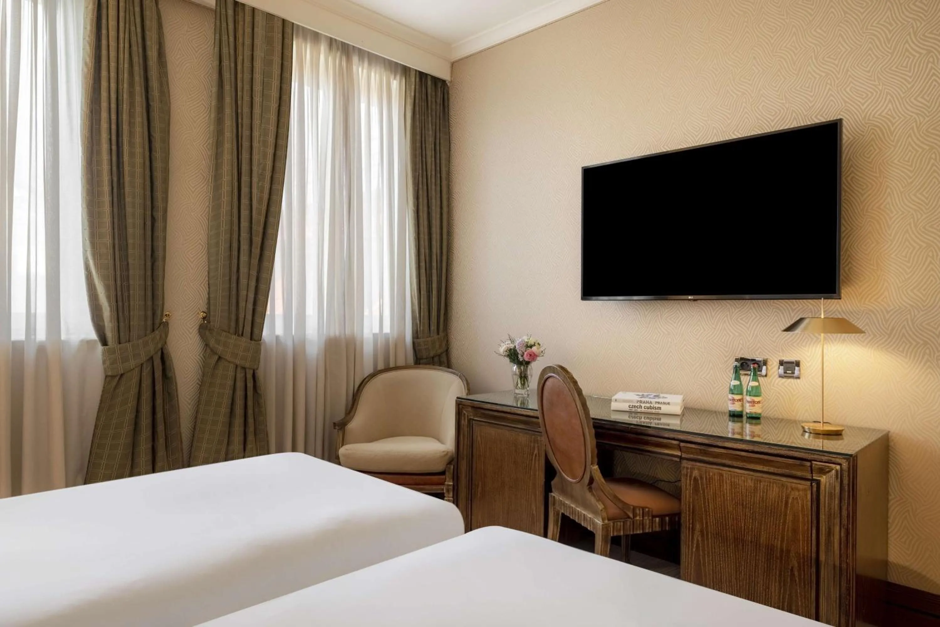 Bedroom, Bed in NH Collection Prague Carlo IV