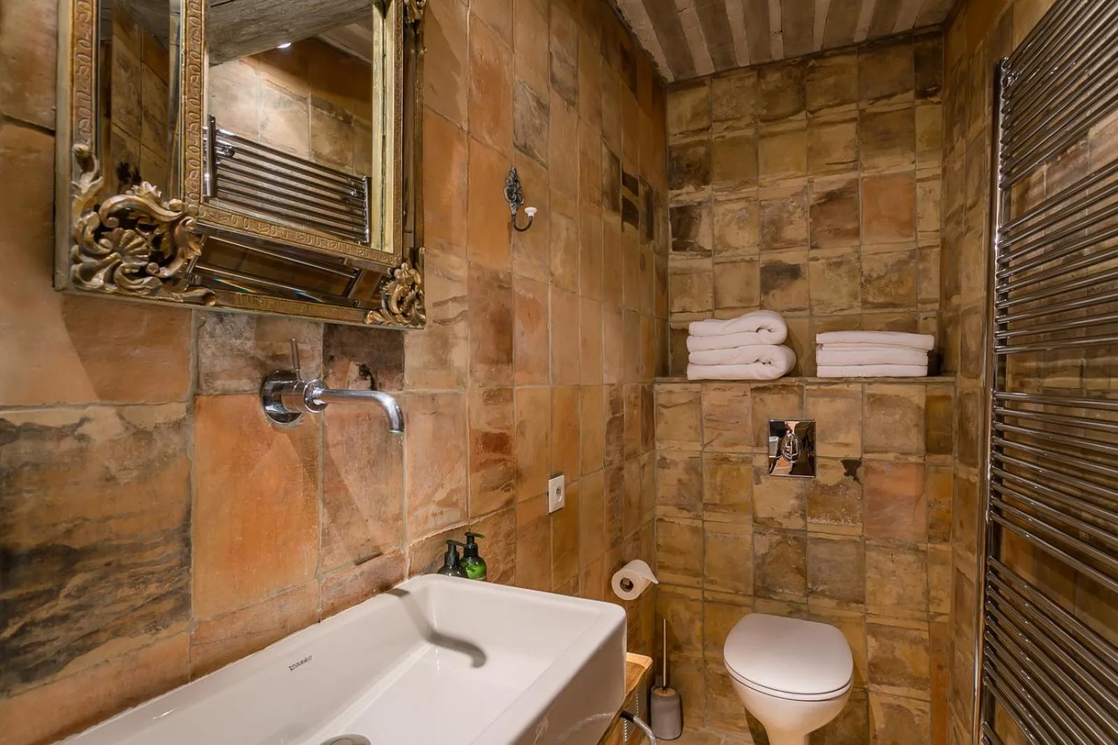 Bathroom in Domaine Les Roullets