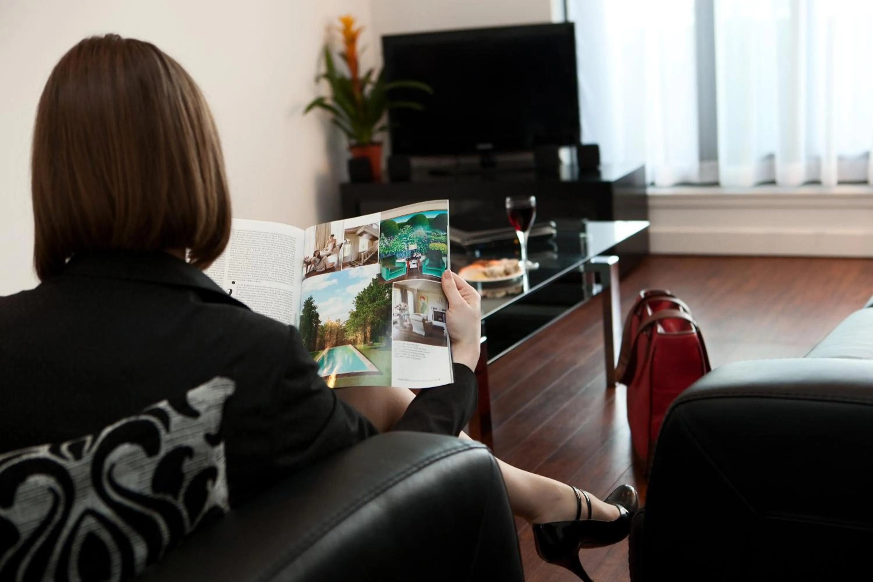 Day in The Spires Serviced Apartments Glasgow