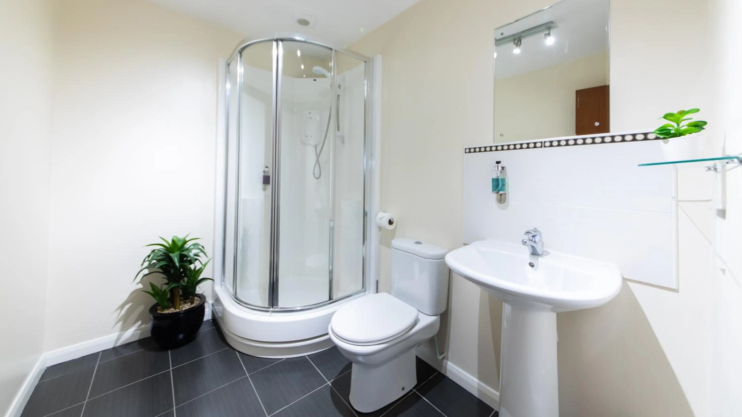 Bathroom in The Spires Serviced Apartments Aberdeen