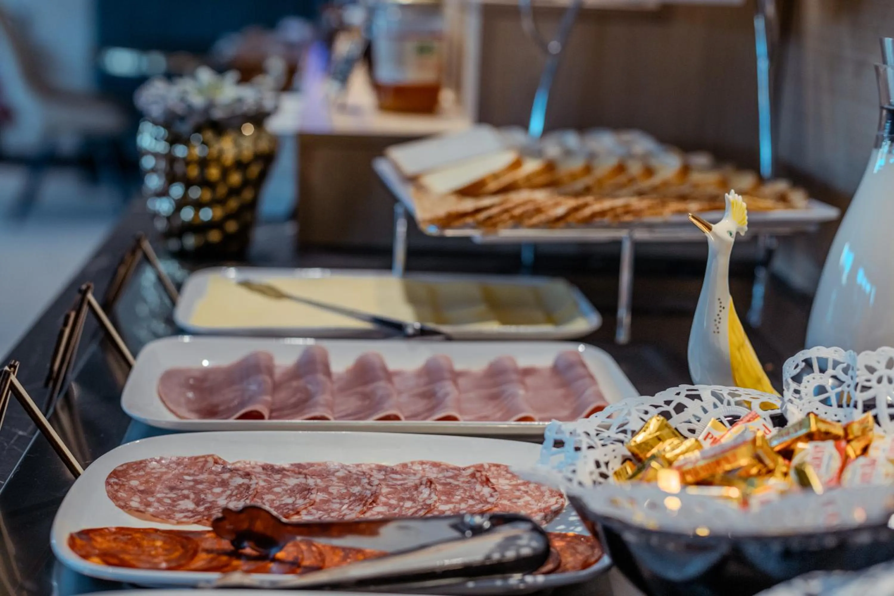 Buffet breakfast in KYRIAD DIRECT ORLEANS NORD - Cap Saran