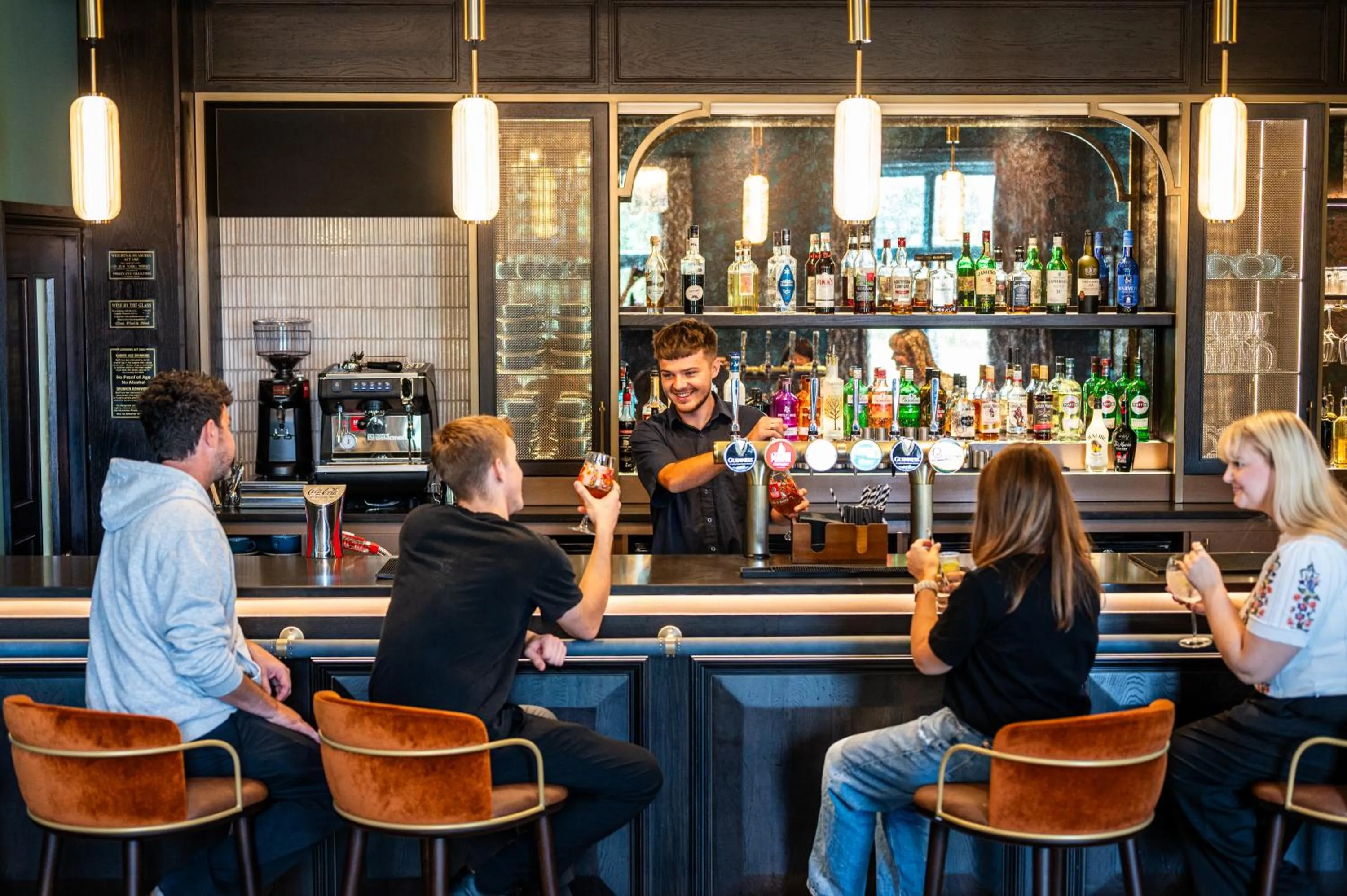 Lounge or bar in Milton Hill House