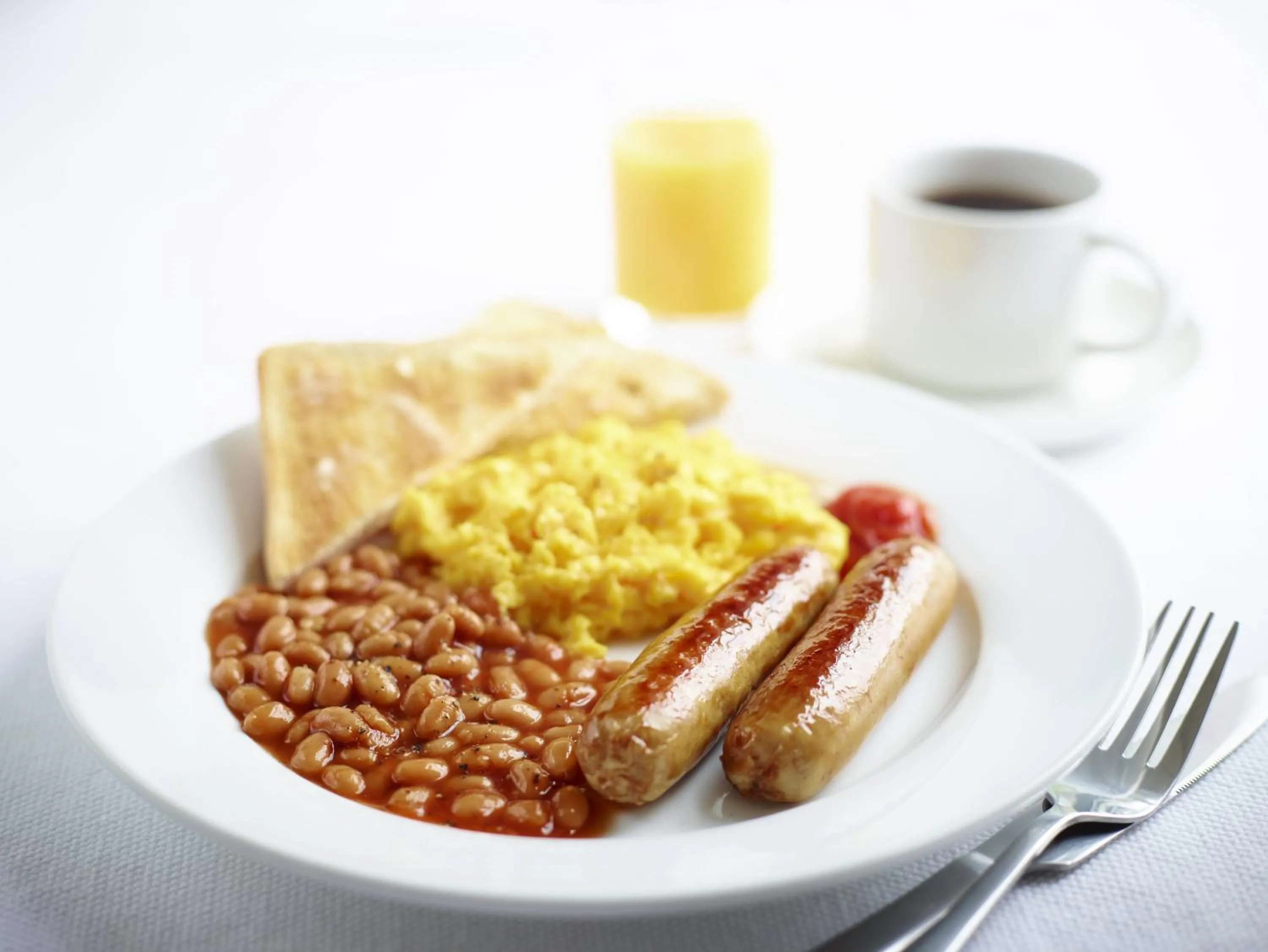 Restaurant/places to eat in Holiday Inn Express Portsmouth Gunwharf Quays by IHG