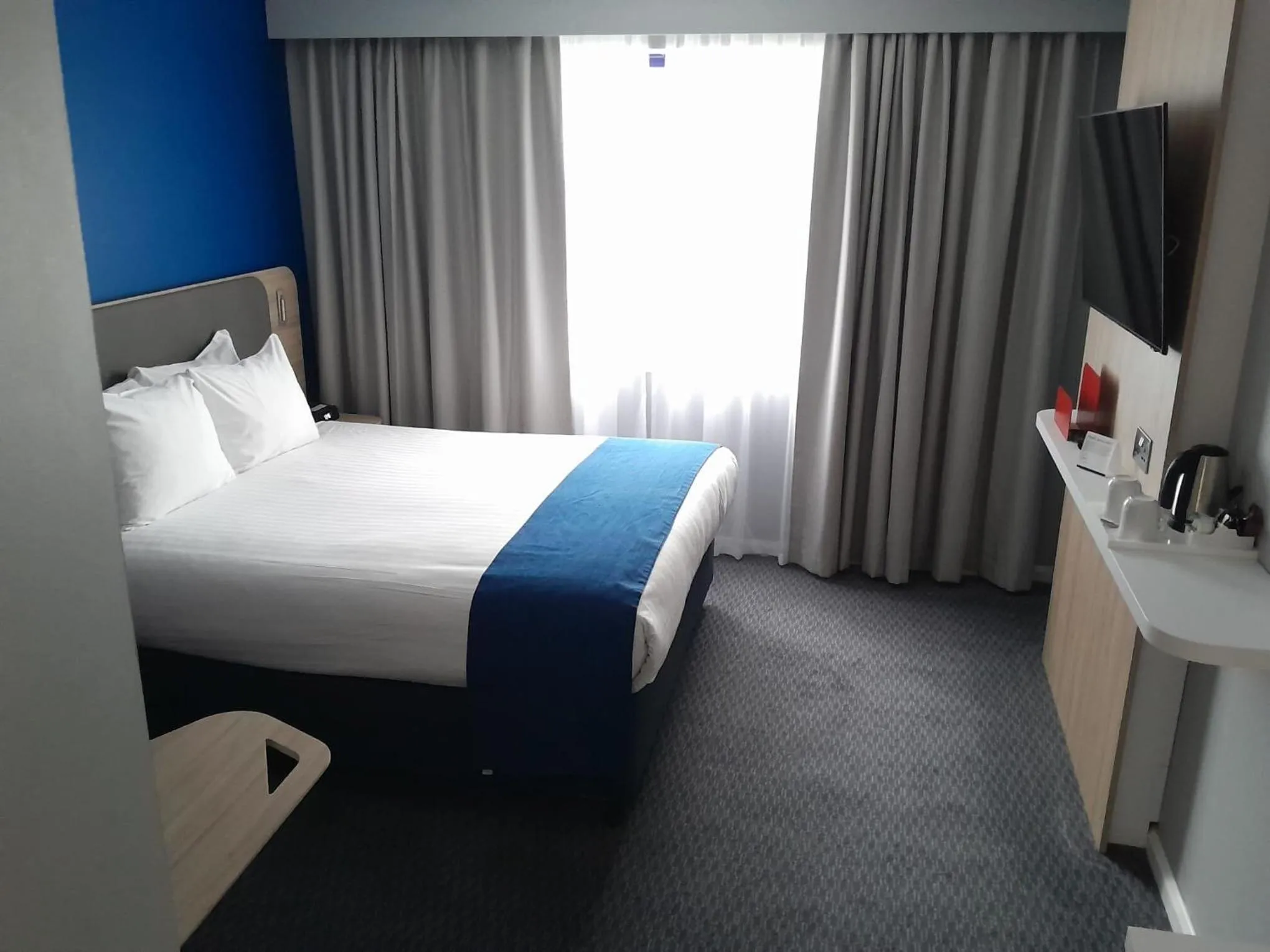 Bed in Holiday Inn Express Poole by IHG