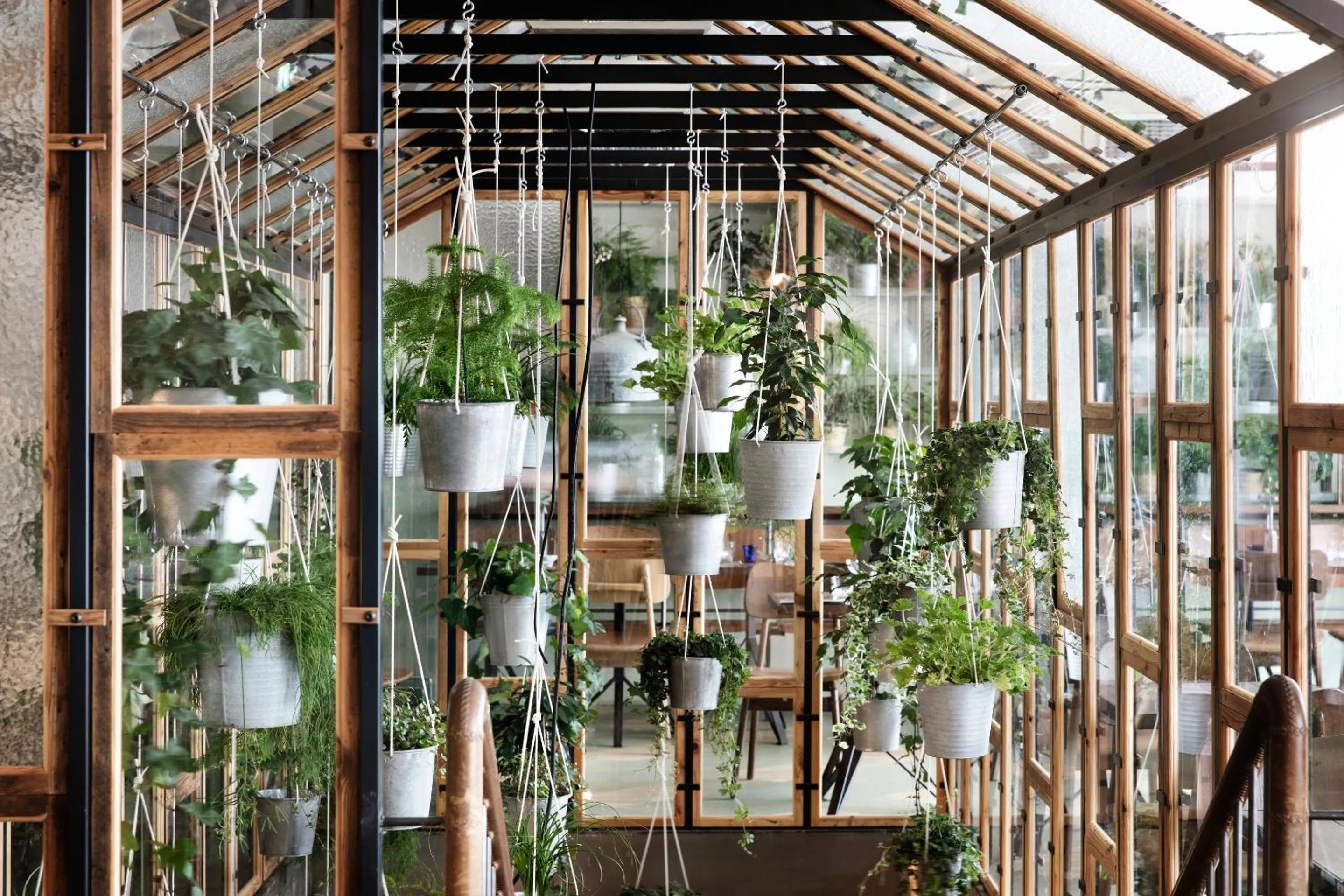 Restaurant/places to eat in Hotel SP34