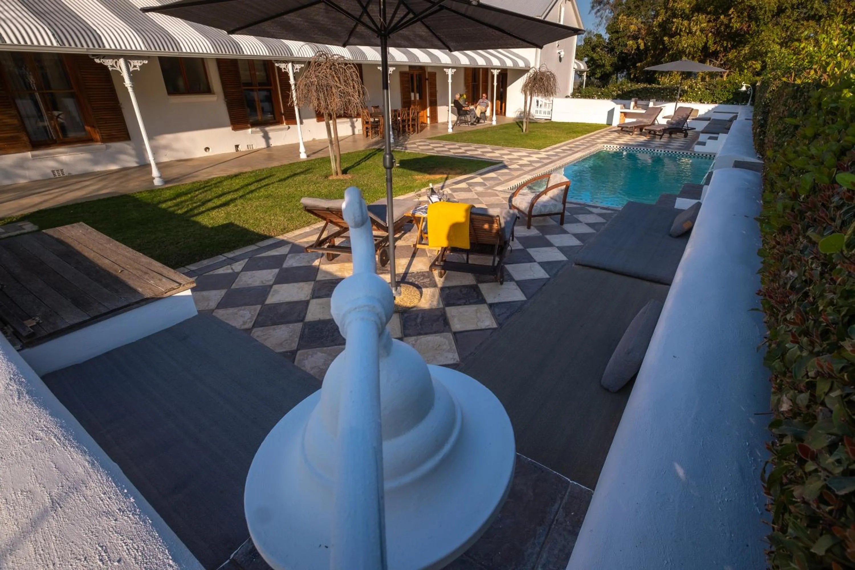 Swimming pool in Merindol Manor