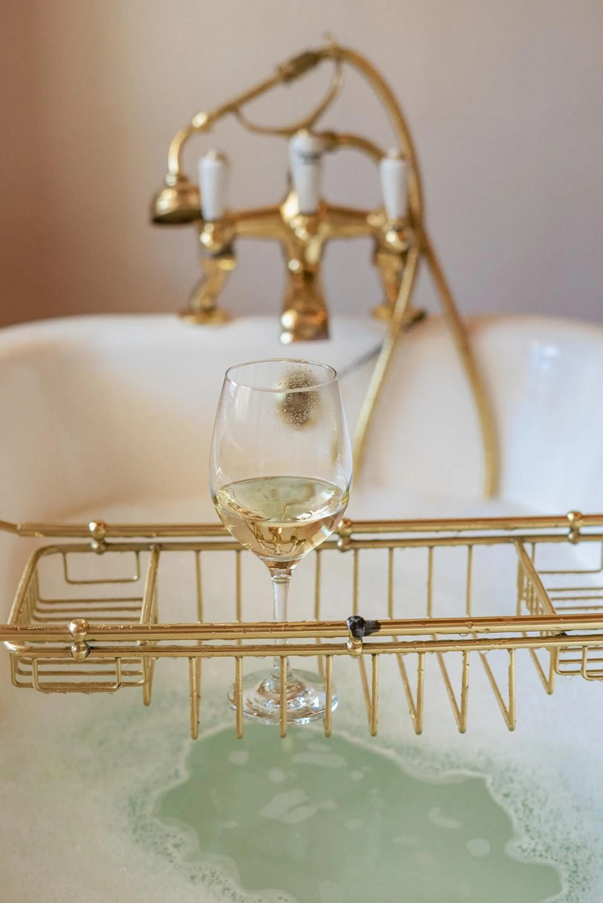 Bathroom in Merindol Manor