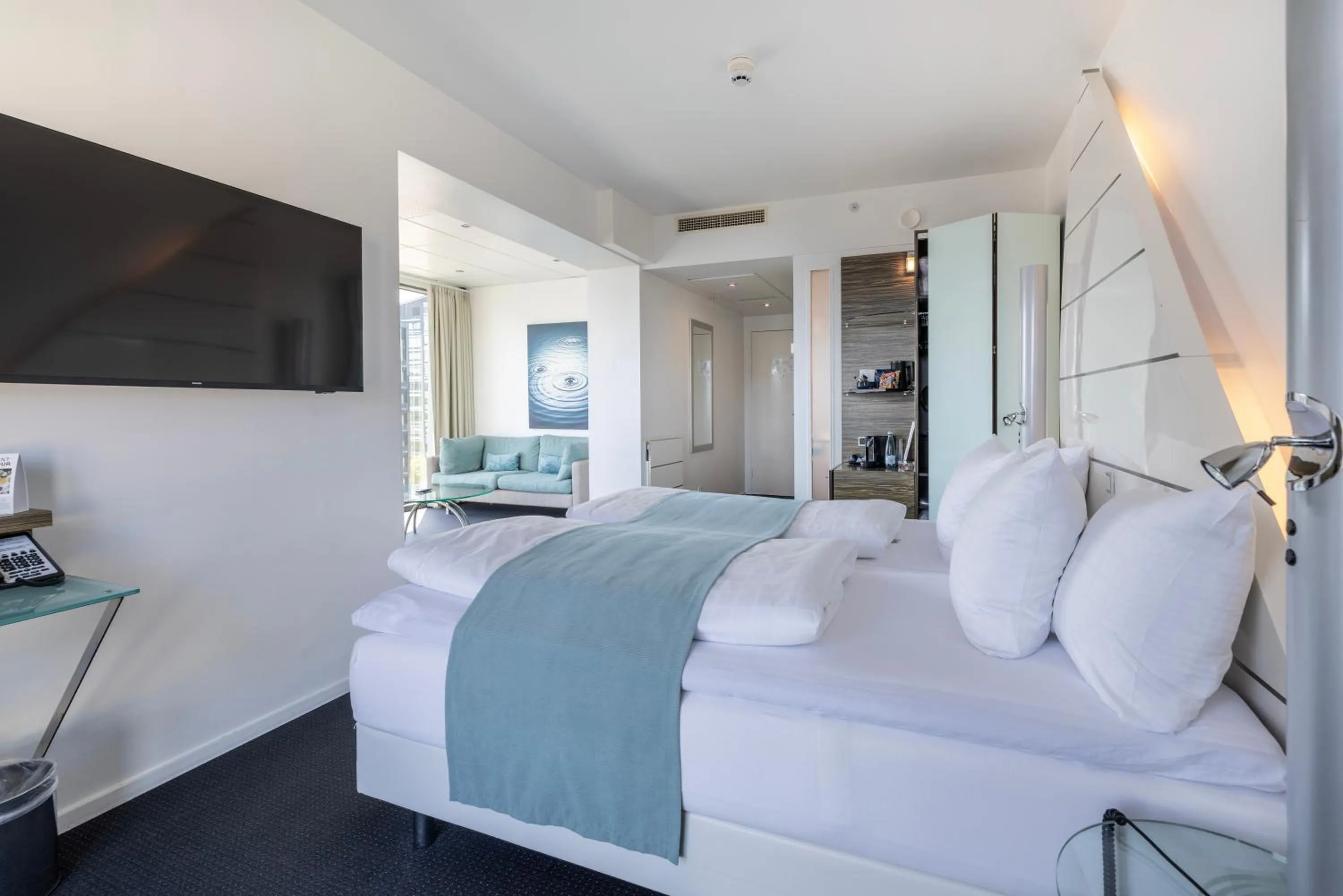 Bed in Copenhagen Island Hotel