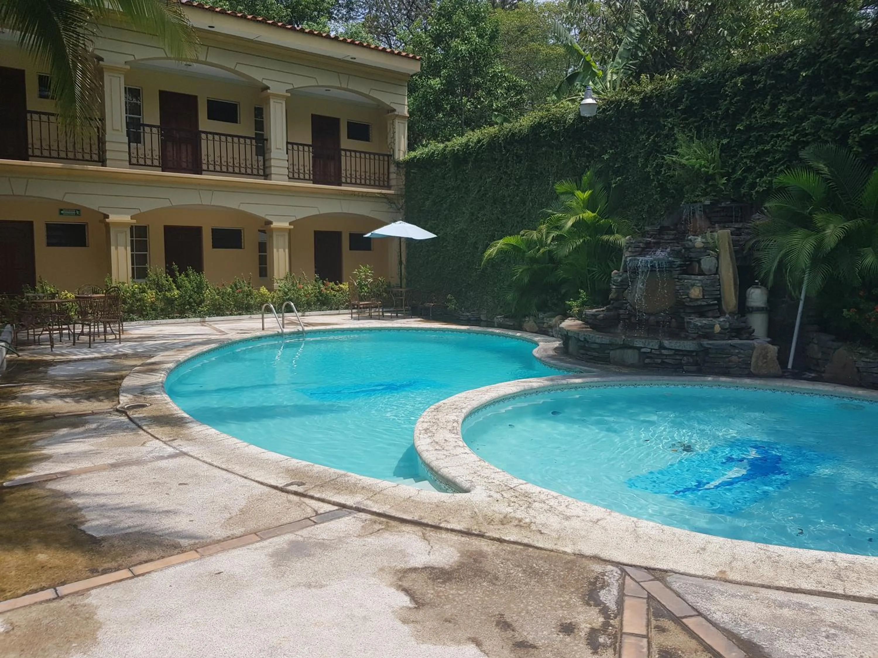 Property building in Hotel Florencia