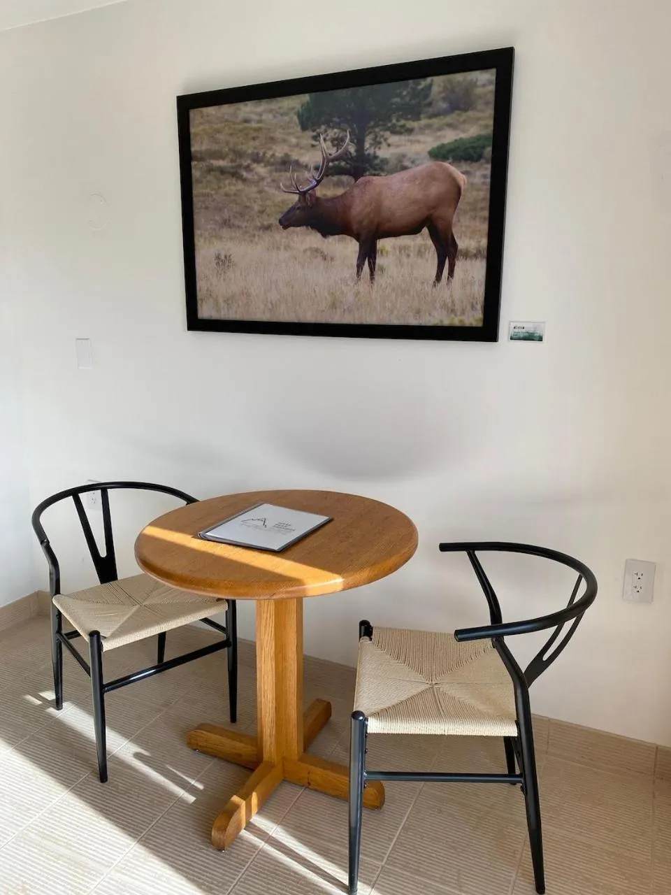 Dining area in Pikes Peak Paradise Bed and Breakfast