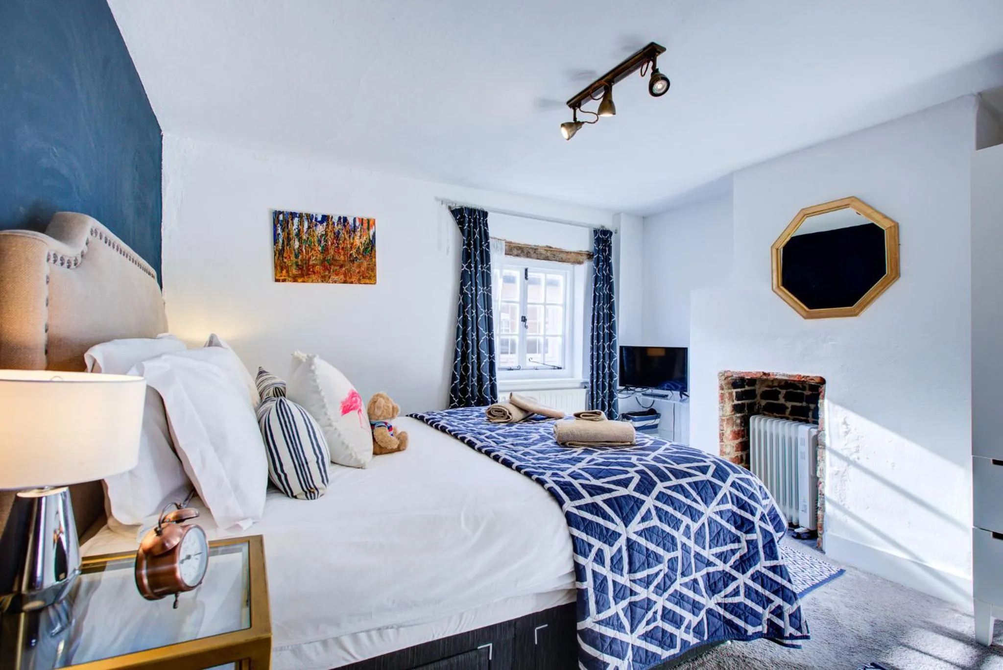 Bedroom, Bed in Cartref