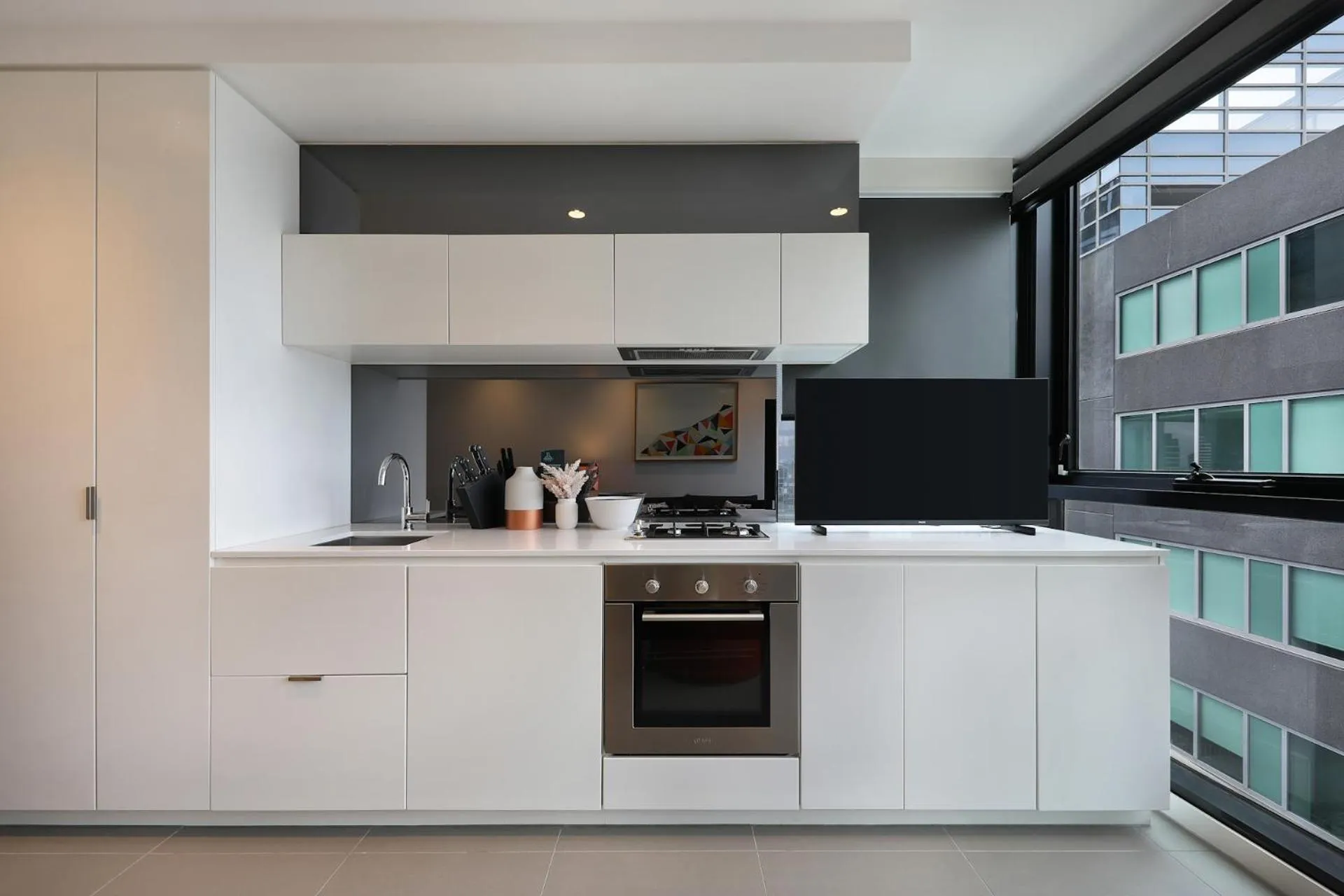 Coffee/tea facilities in The Canvas Apartment Hotel