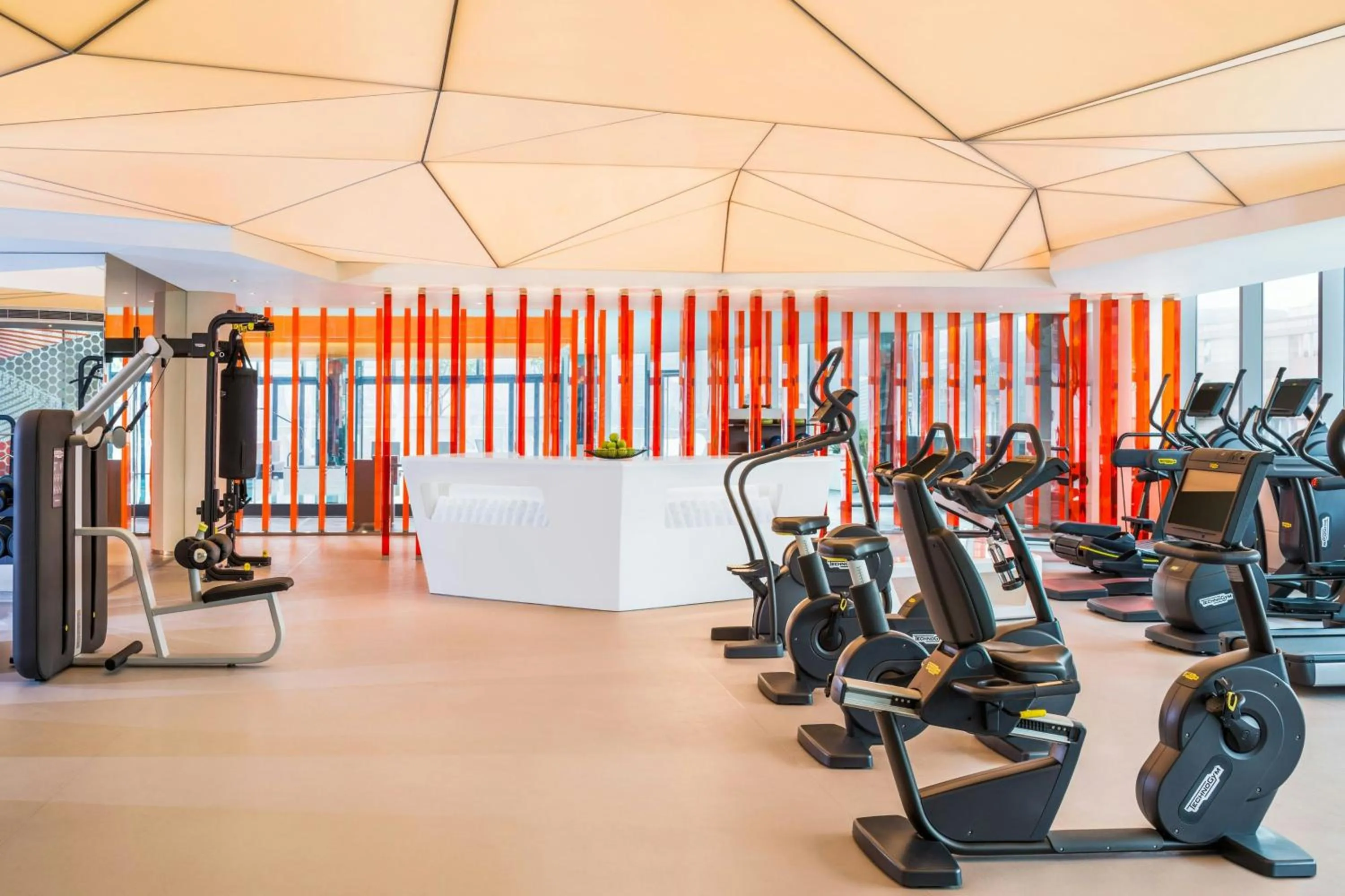 Area and facilities in W Shanghai - The Bund